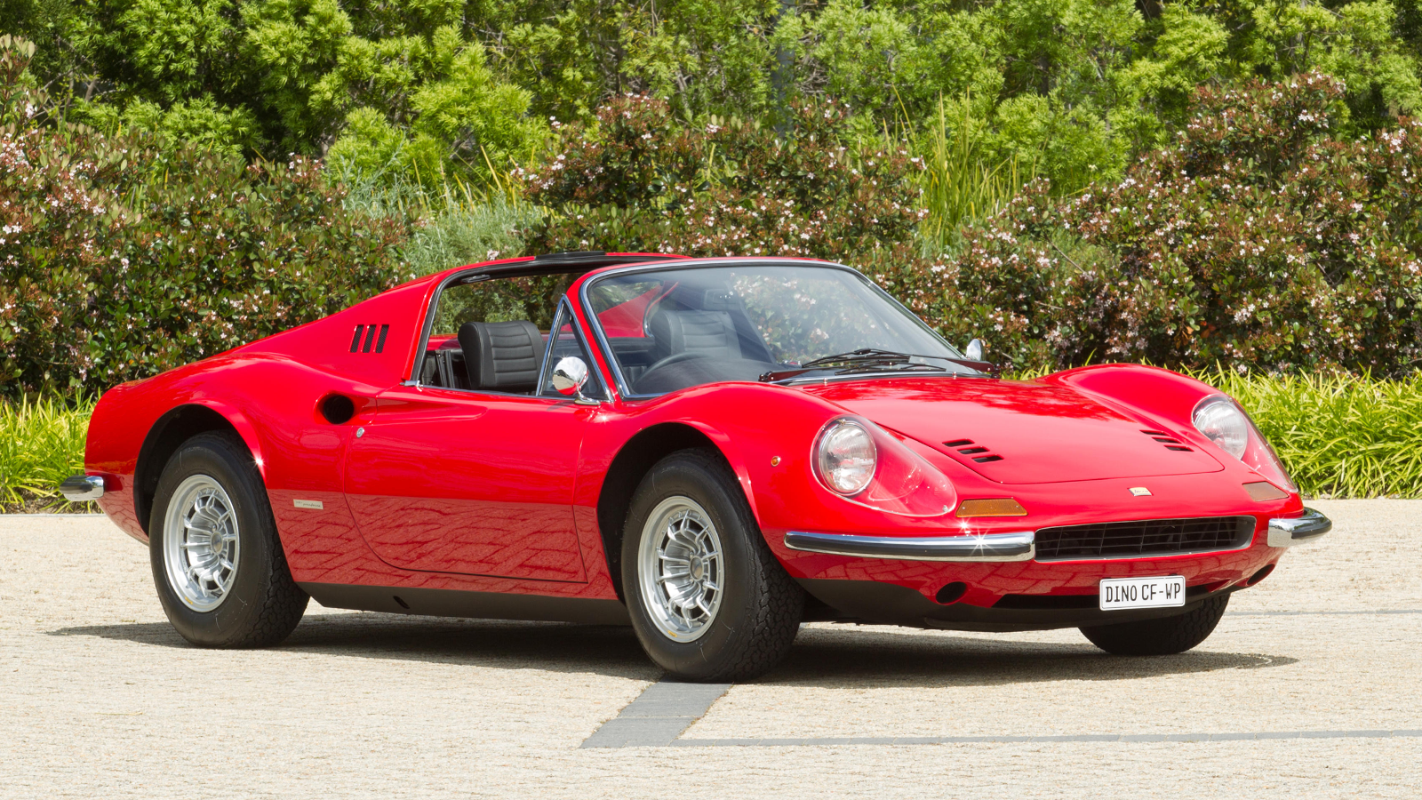 ‘Missing’ Aston Martin leads Bonhams’ Bond Street sale