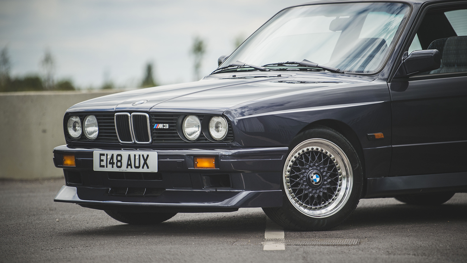 RARE!!NEW-BMW-M3-E30-1990-Classic-Wheel-steering-Sport-Metal-Watch 