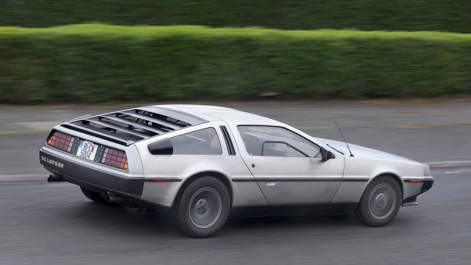DeLorean DMC-12