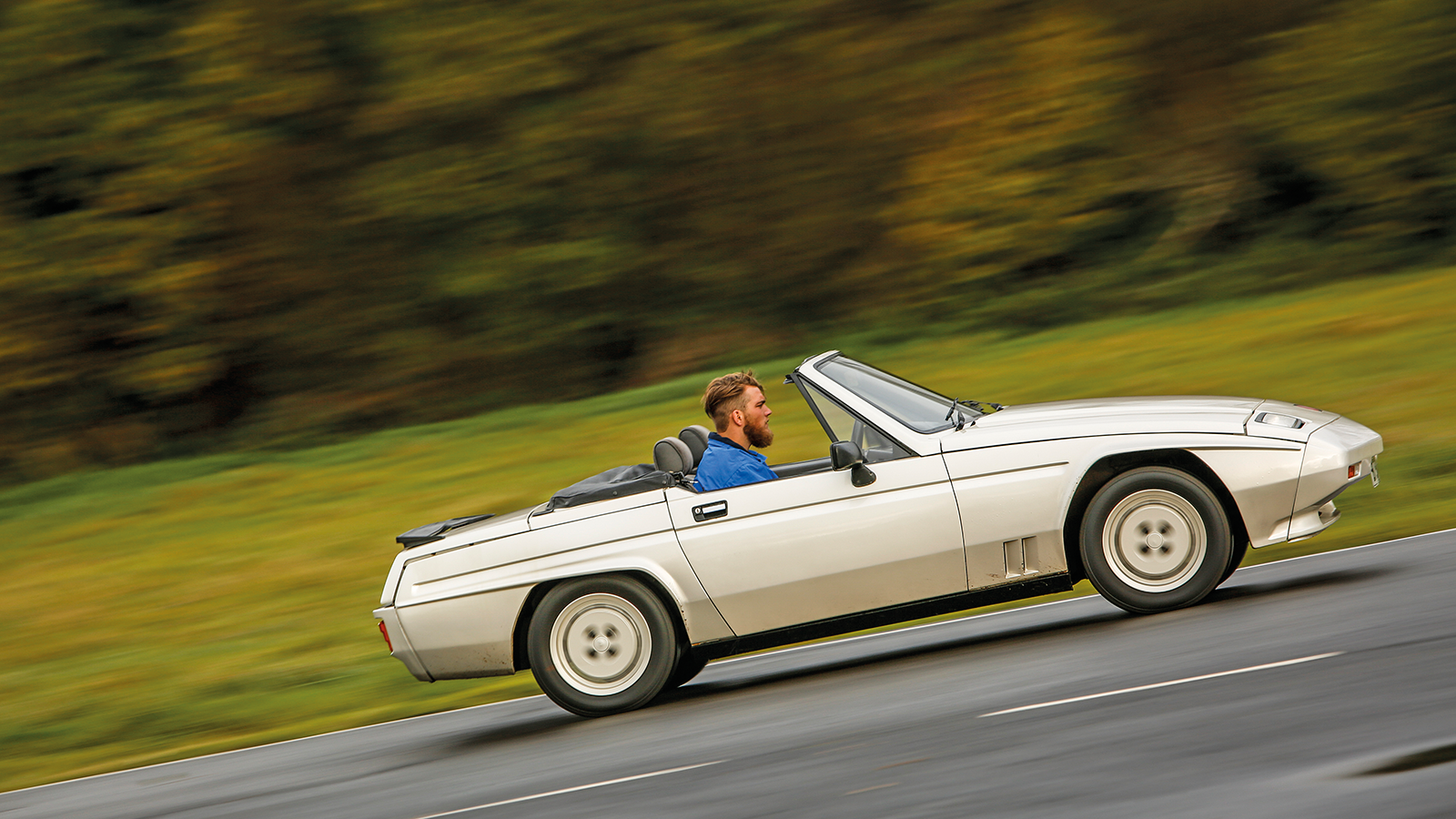 24 classic Michelotti designs