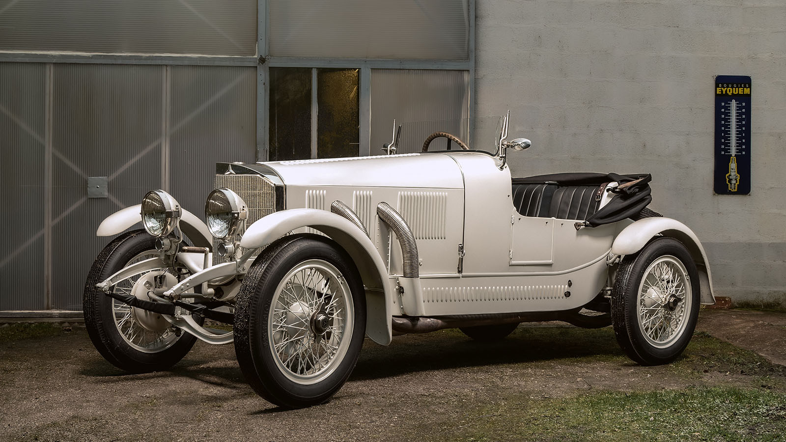 30 show-stopping classic cars for sale at Rétromobile 2025