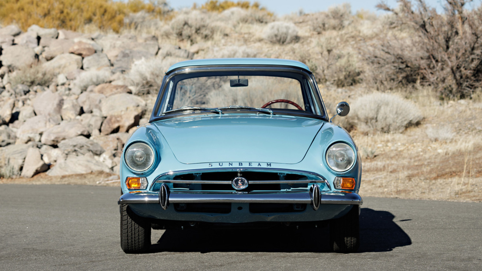 18 V8-engined classics for sale at Amelia Island