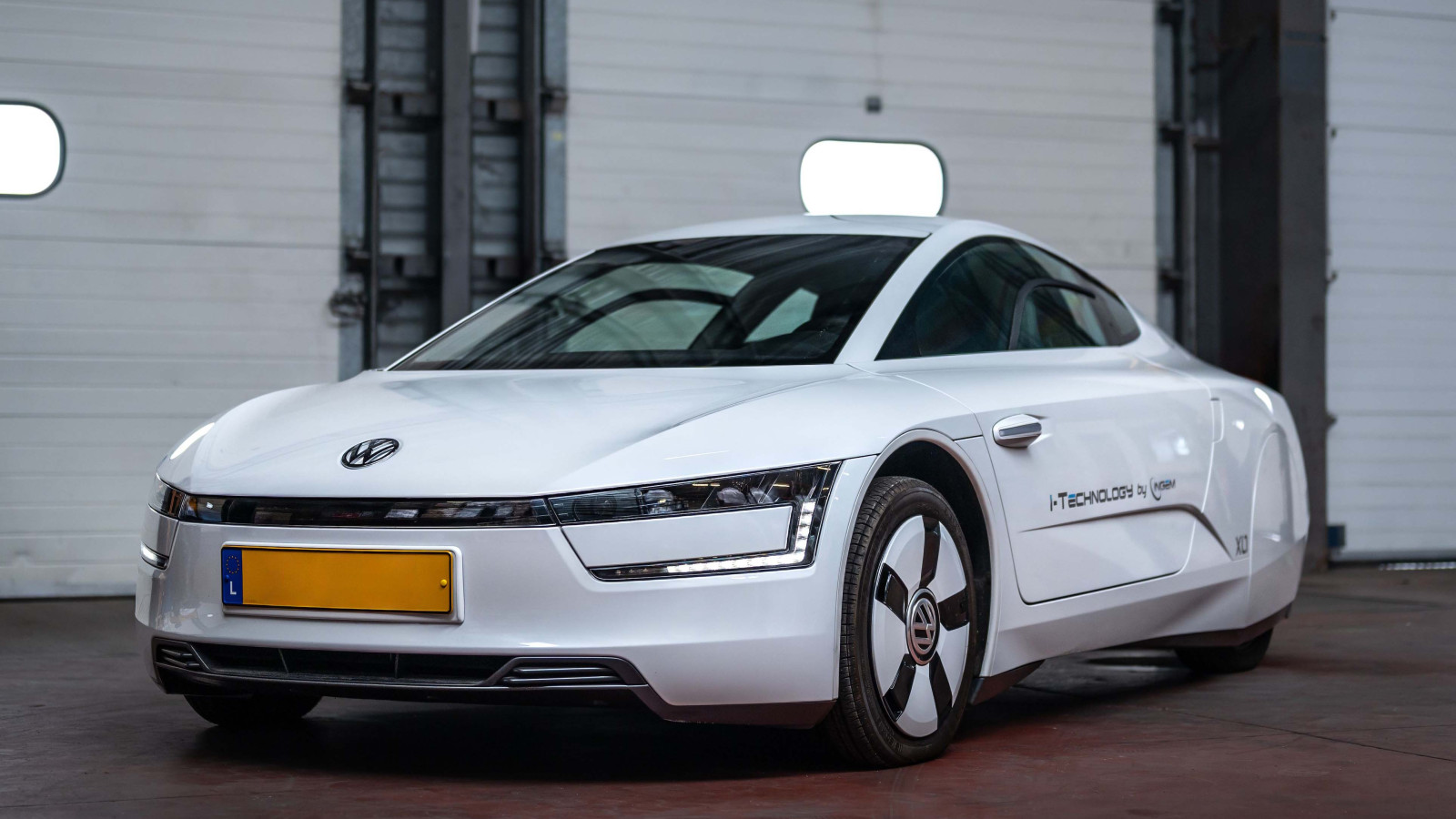 16 dream classics for sale in Monaco this month