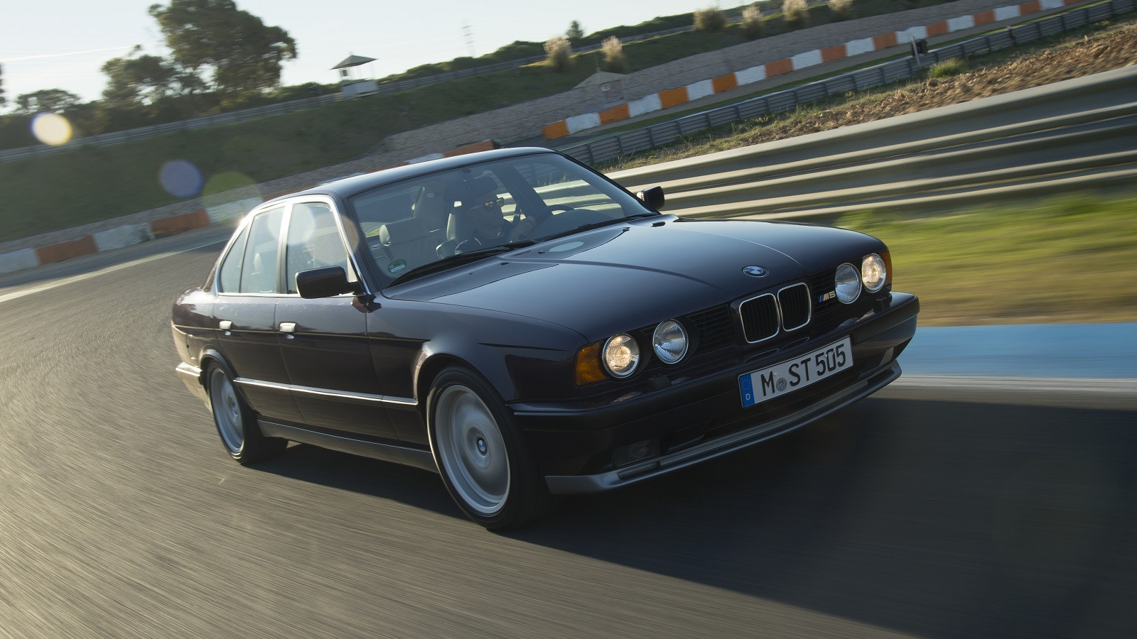 50 years of the BMW 5 Series | Classic & Sports Car