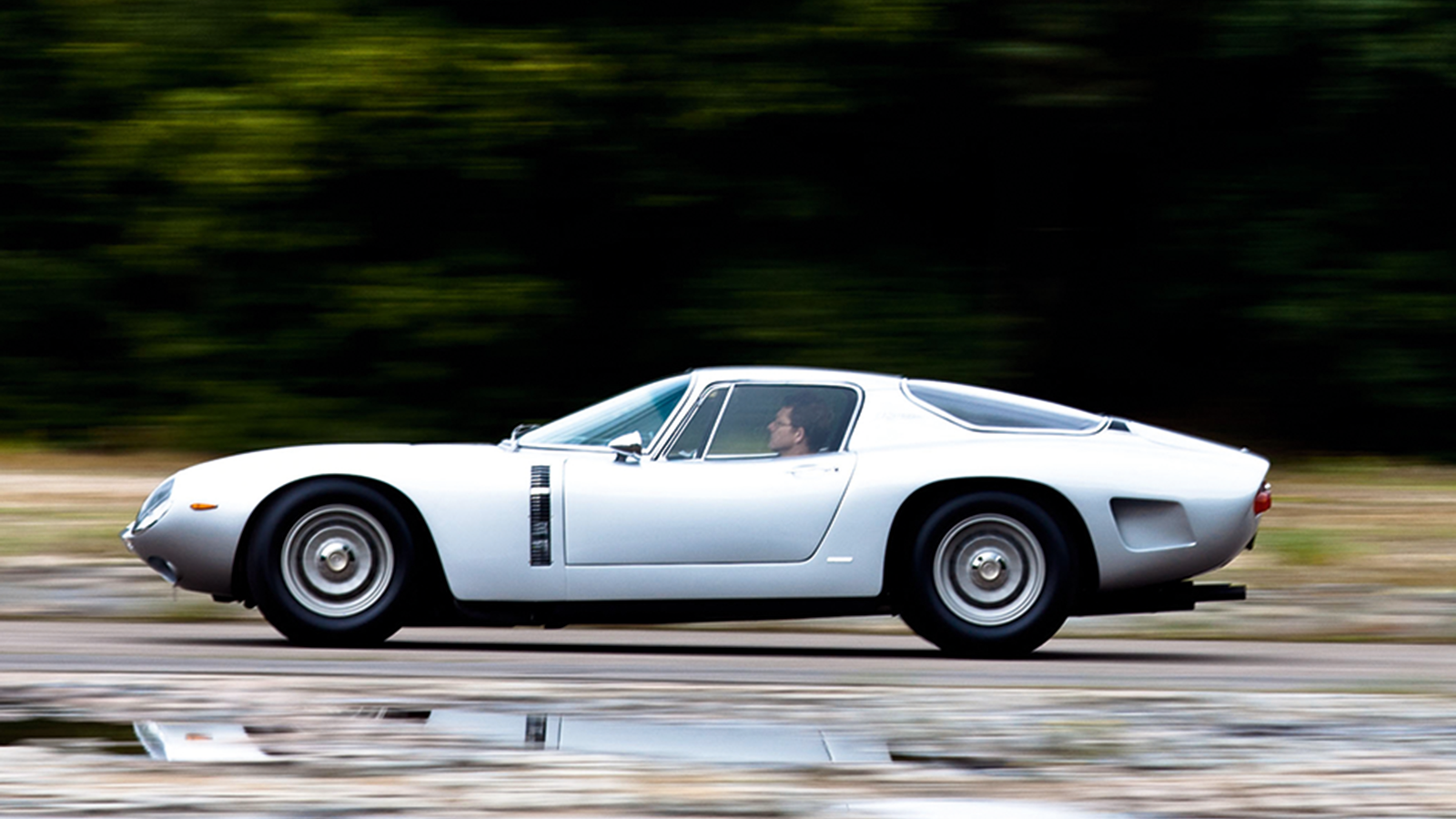 10 cars that were built to beat Ferrari