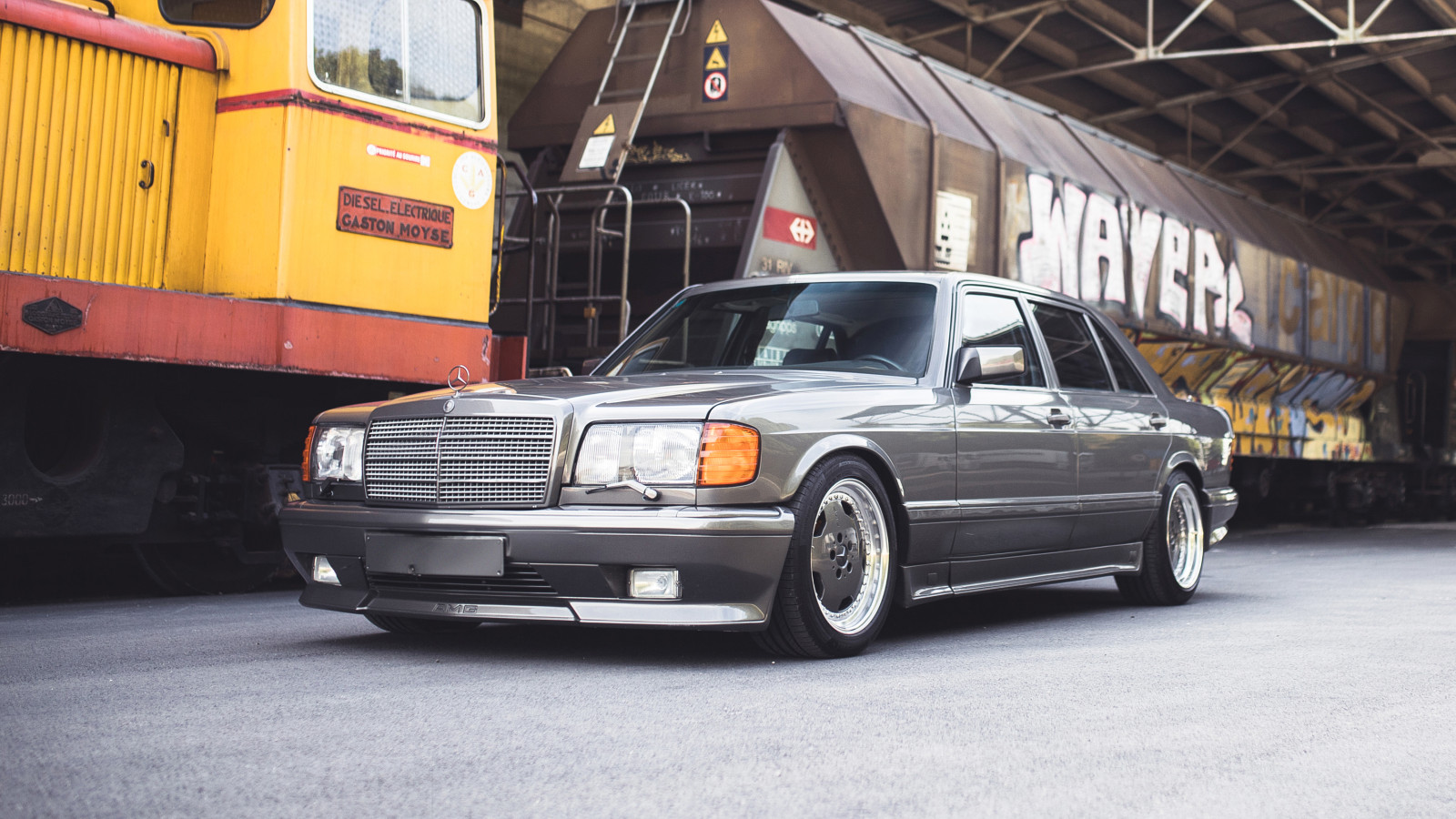 Coche del día: Mercedes-Benz 300 E automático (W124) - espíritu RACER, image size:1600x900