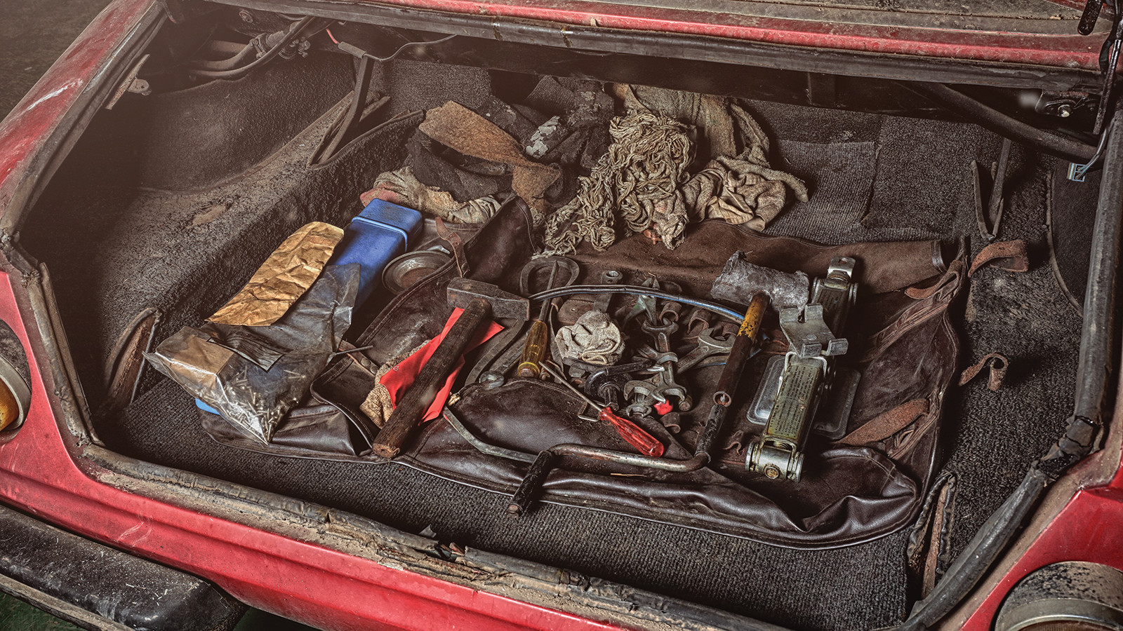 Ferrari Daytona barnfind