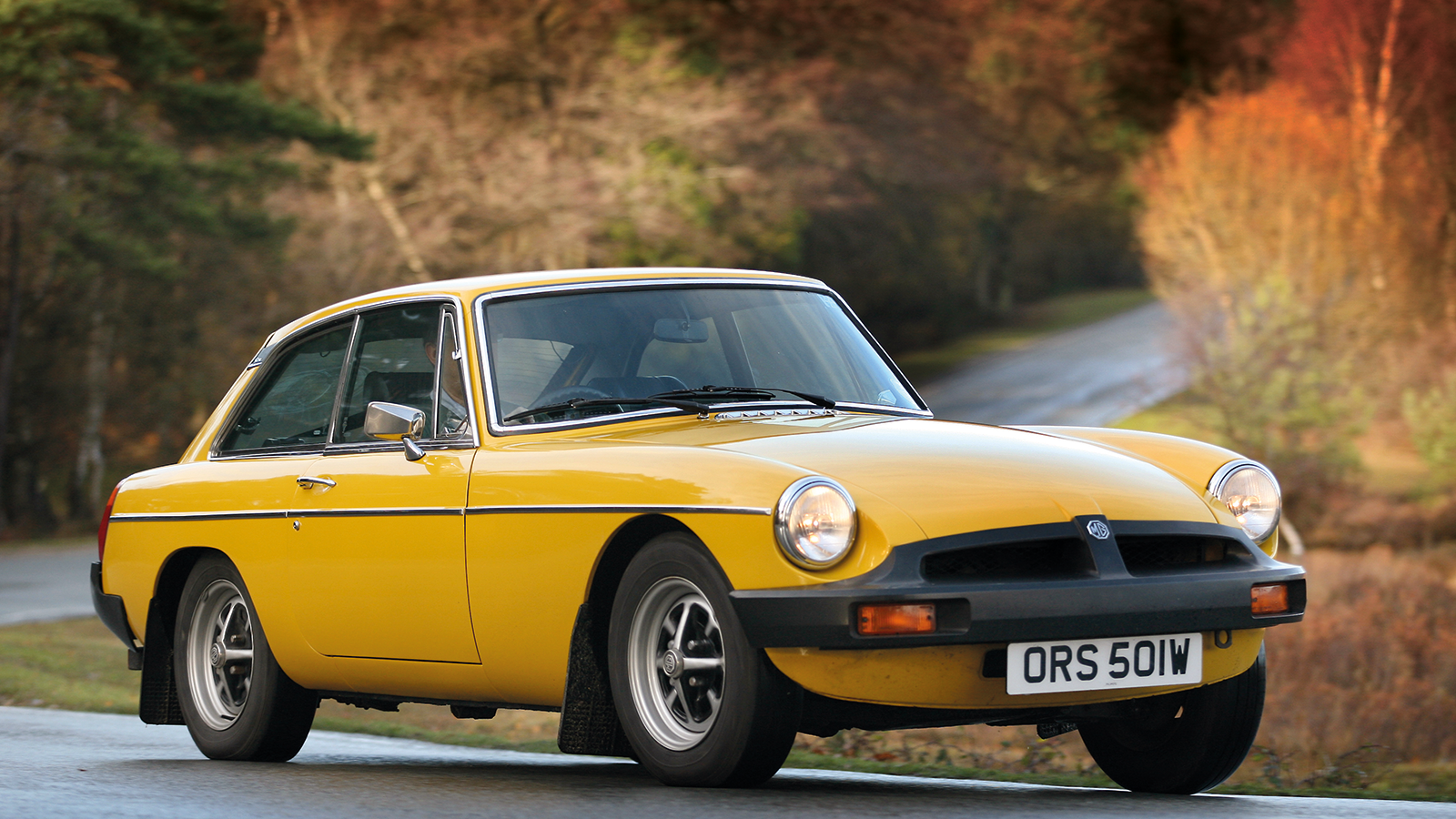 20 classic cars you can use as daily drivers