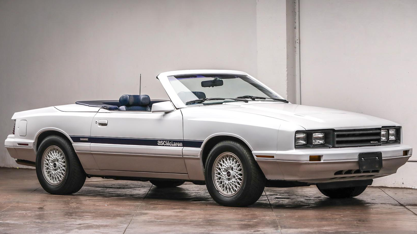 Rare Apollo trio lead 200-strong Worldwide Auctioneers sale 