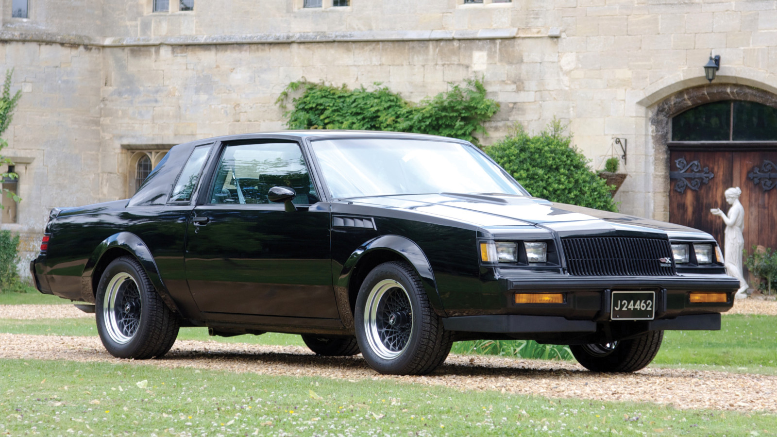14. Buick Regal GNX 3.8 V6 Turbo (5,3 segundos)
