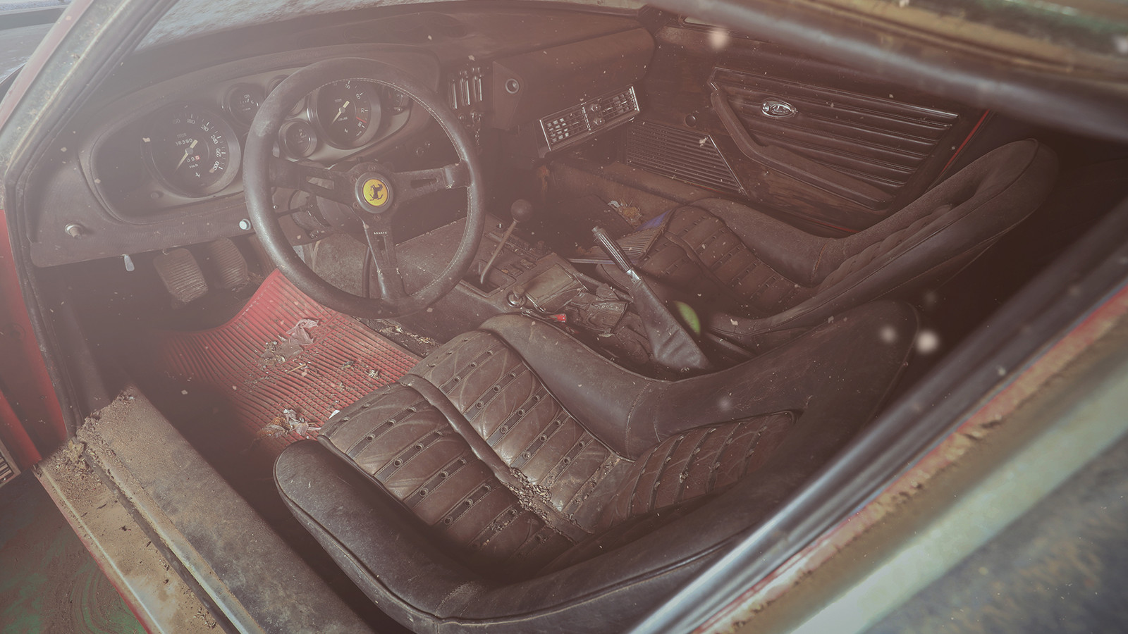 Ferrari Daytona barnfind