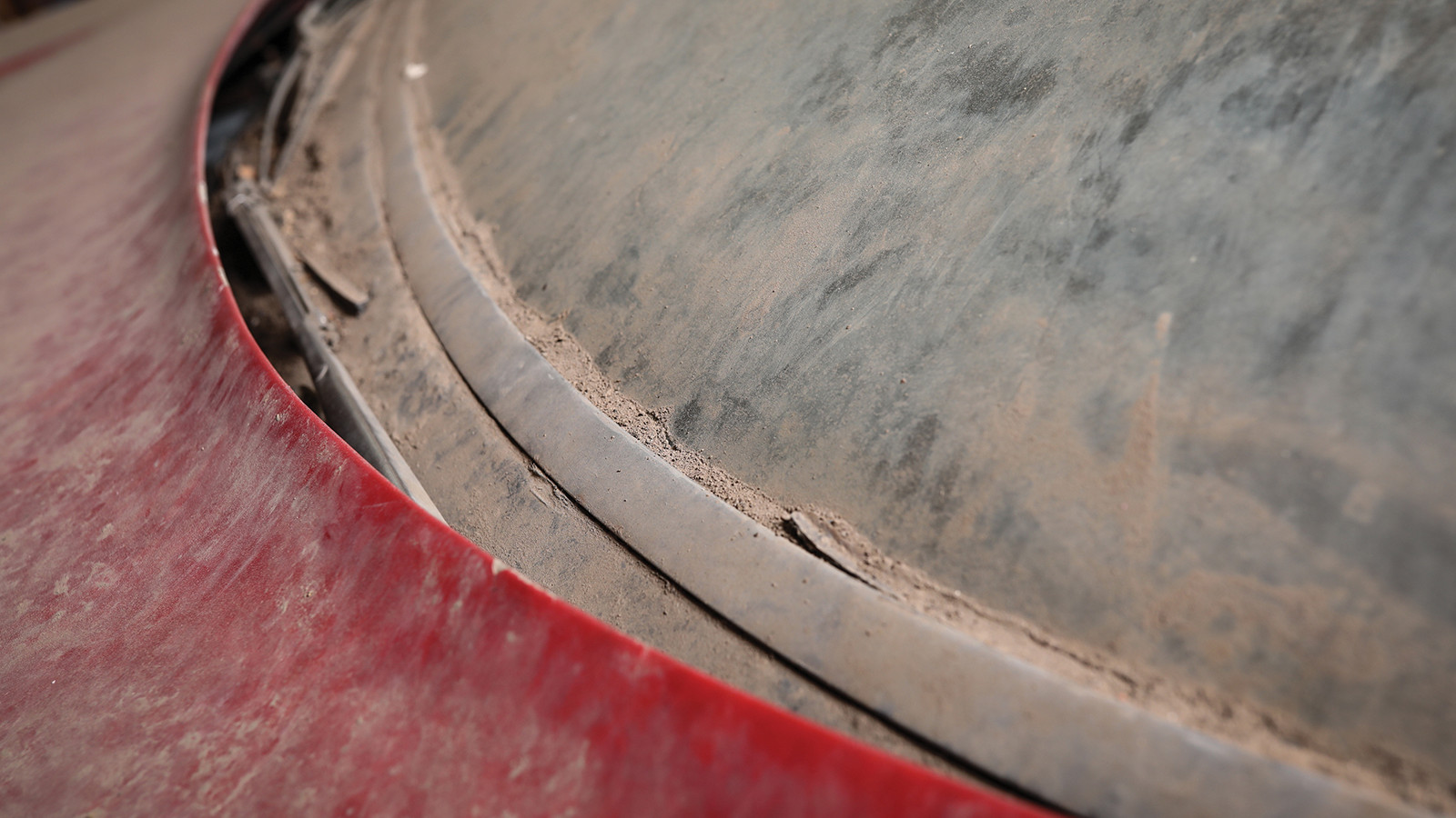 Ferrari Daytona barnfind