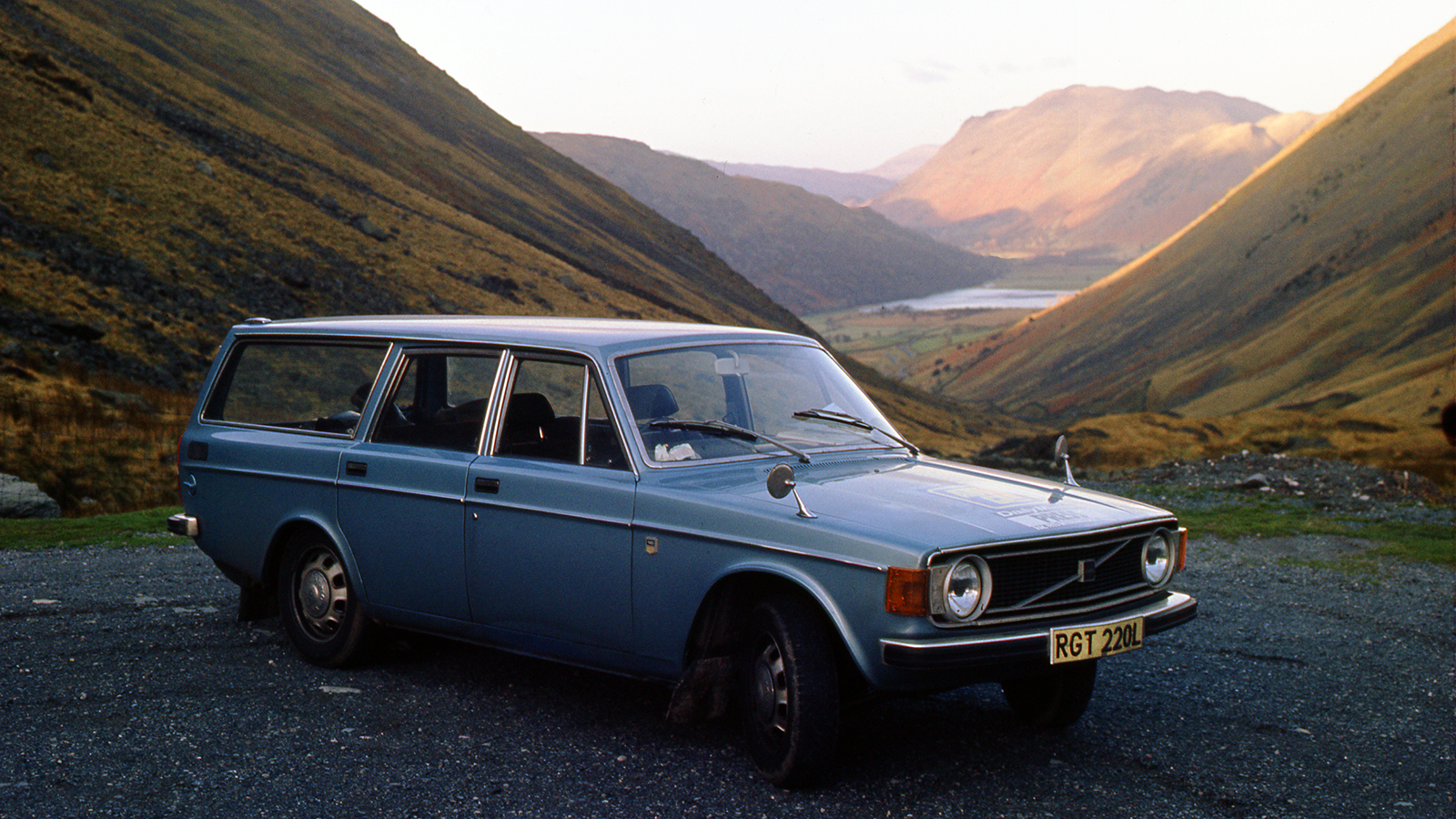 20 classic cars you can use as daily drivers