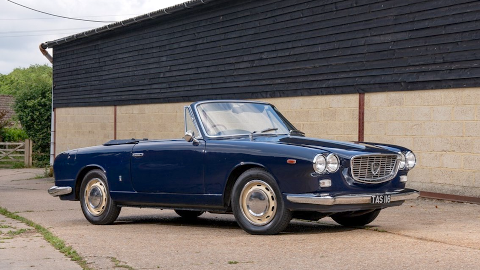 24 classic Michelotti designs