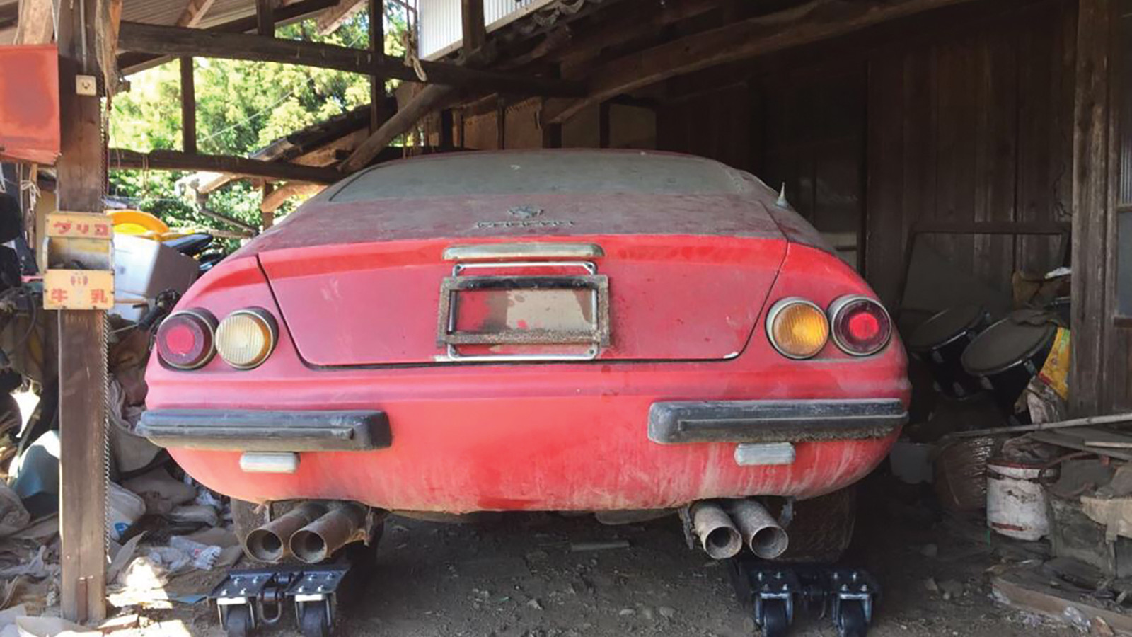 Ferrari Daytona barnfind