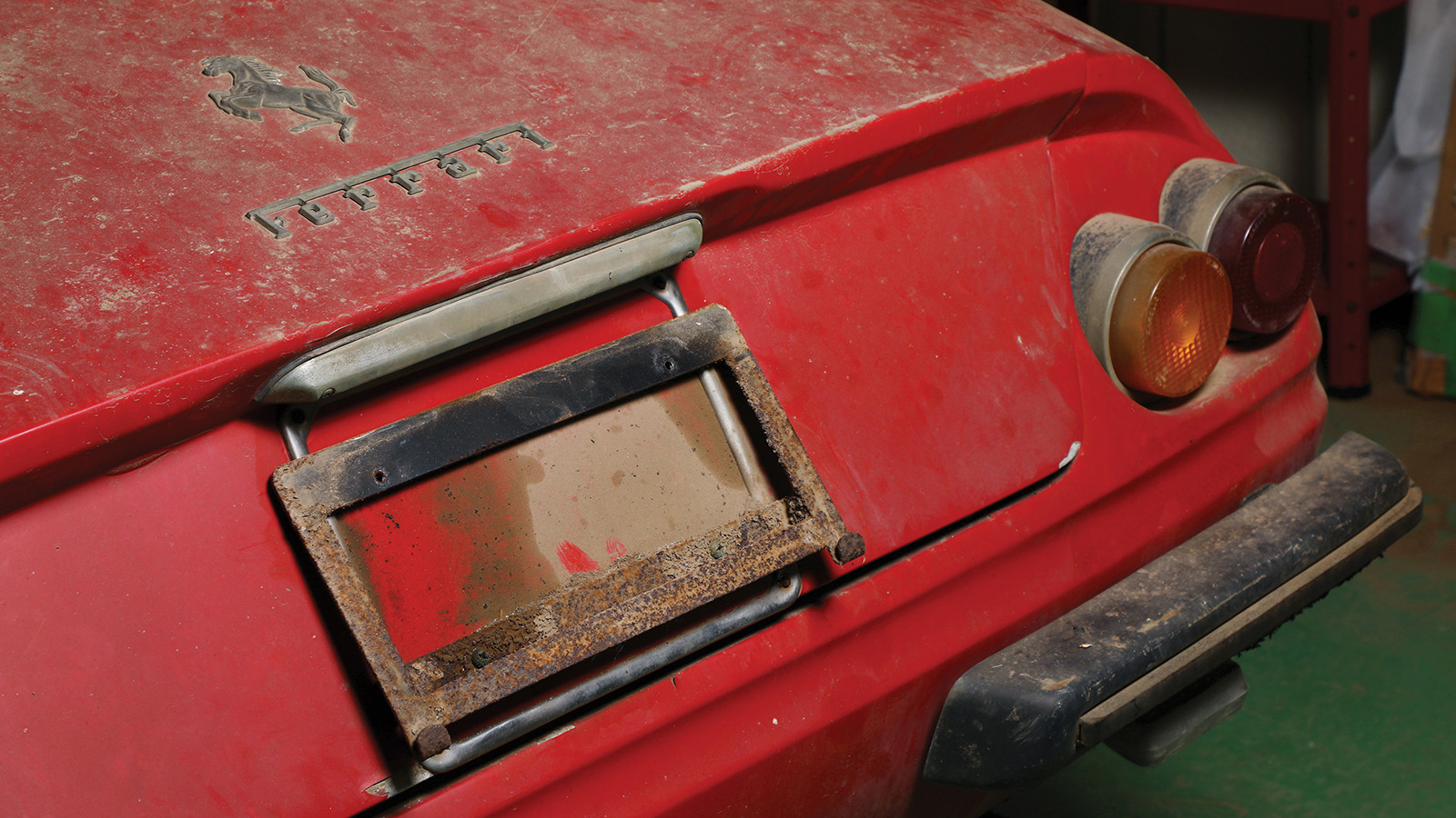 Ferrari Daytona barnfind