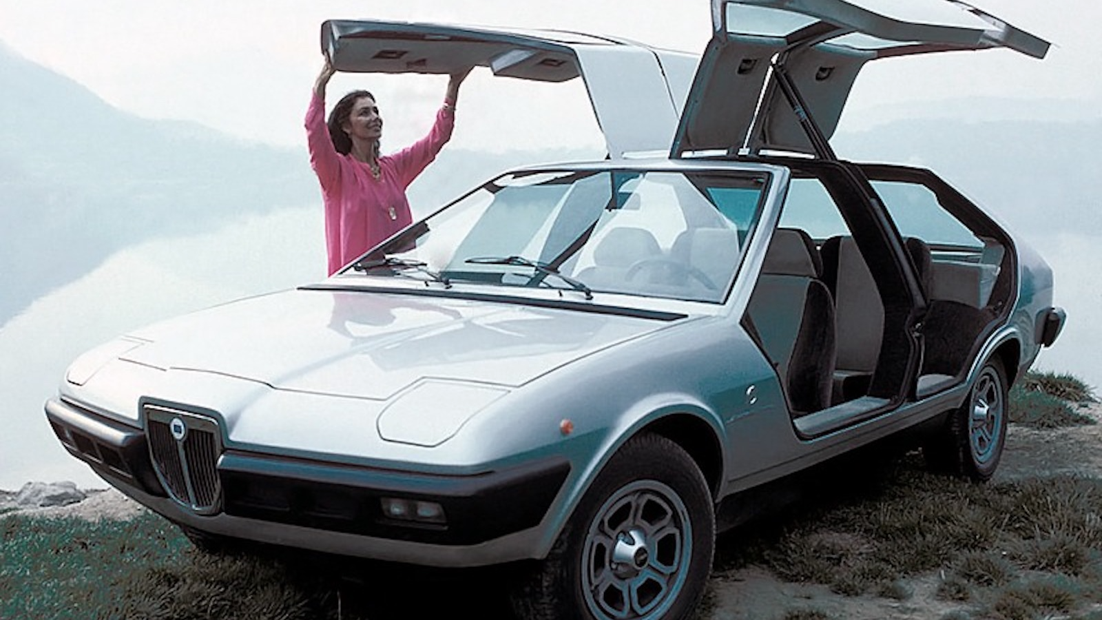 24 classic Michelotti designs