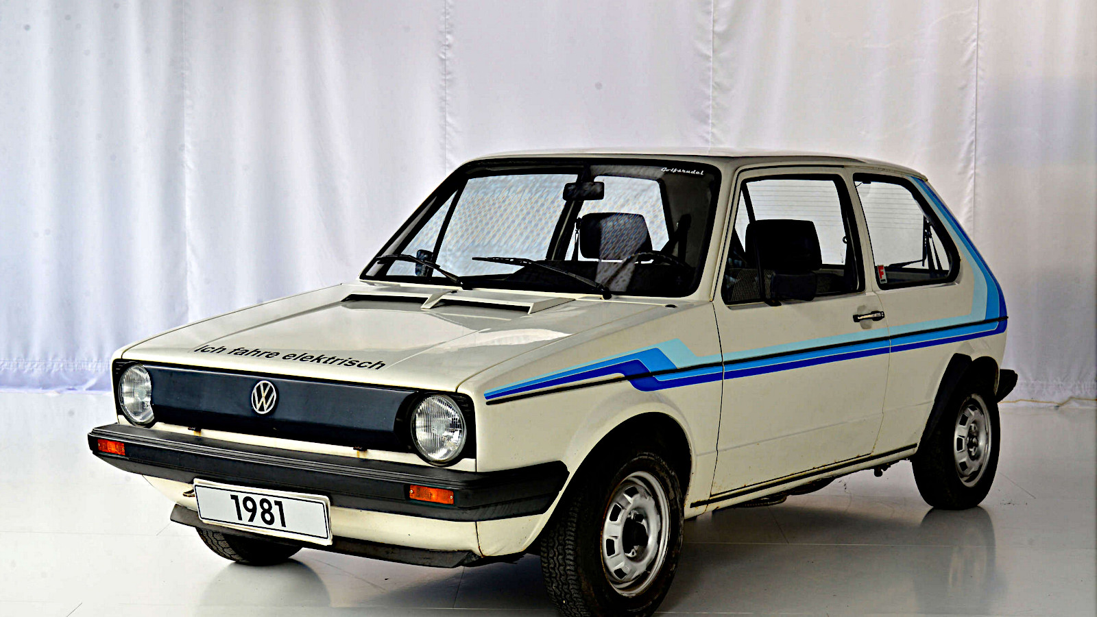 Elektroautos mögen heute in aller Munde sein, aber das bedeutet nicht, dass sie neu sind