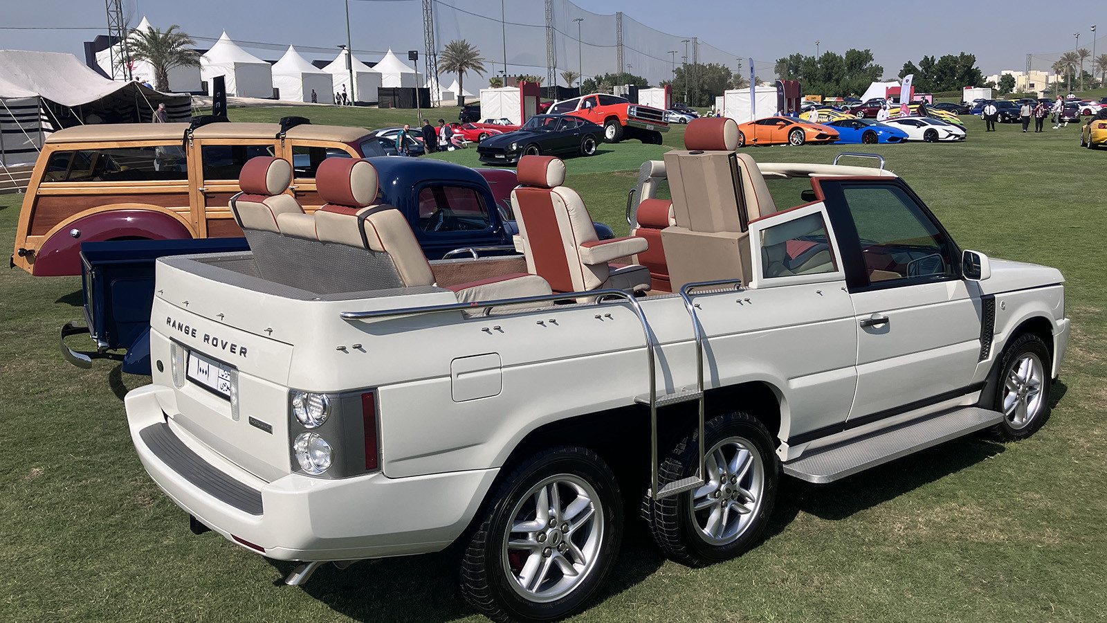 Range Rover six-wheeler