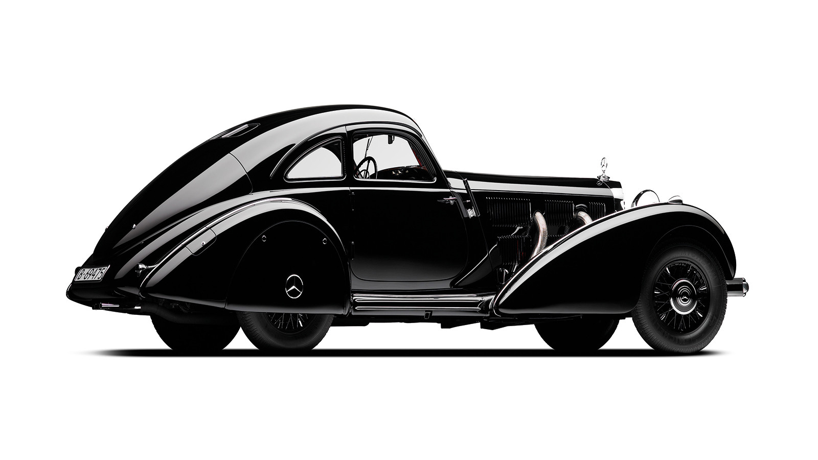 Supercharged Mercedes-Benz pipes