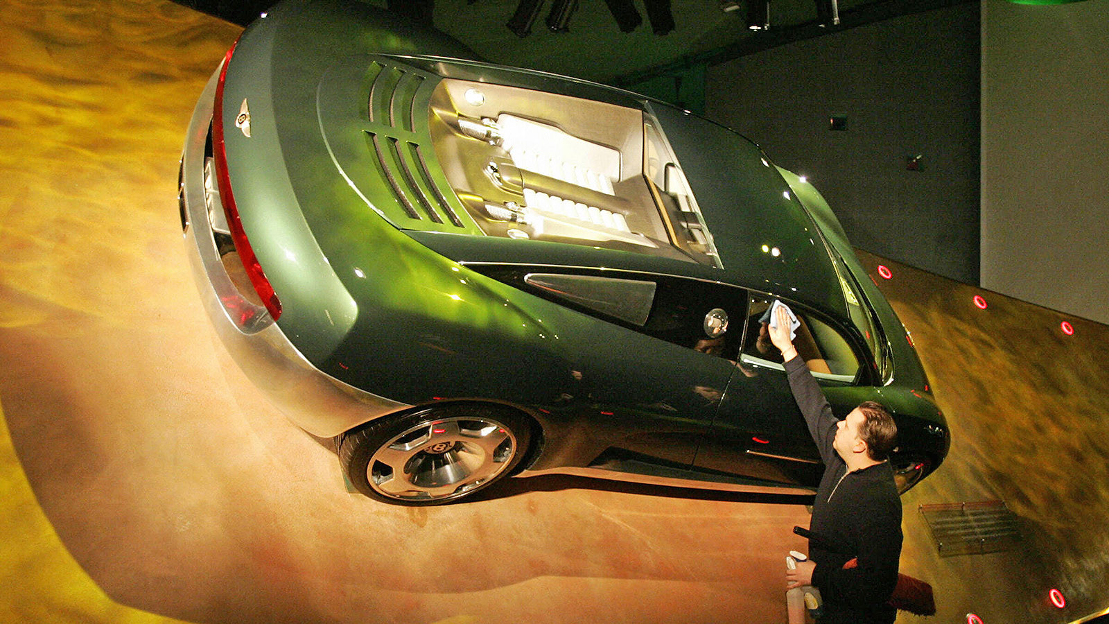 4. Bentley Hunaudières