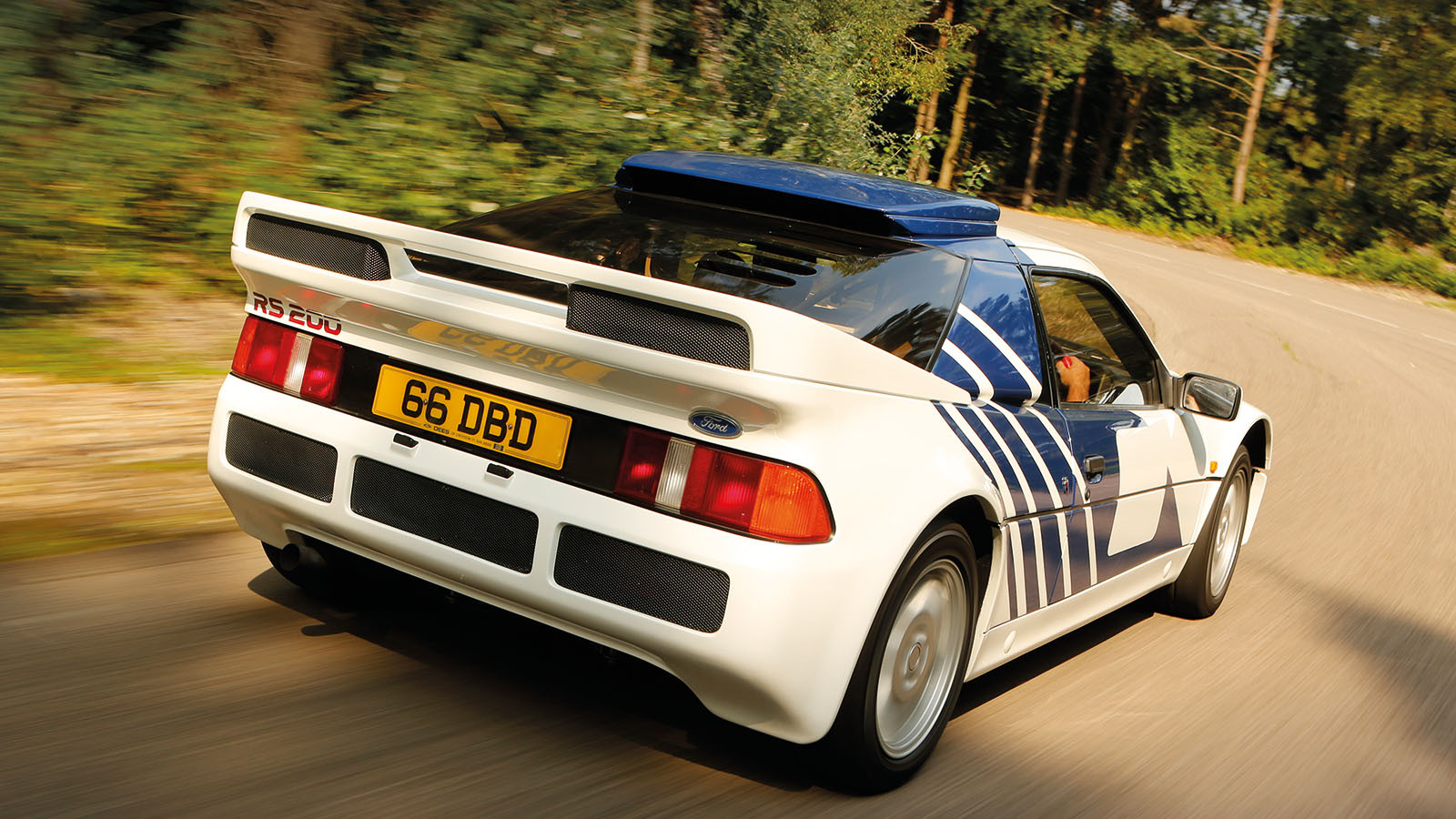 10 top unexpected glassfibre classic cars