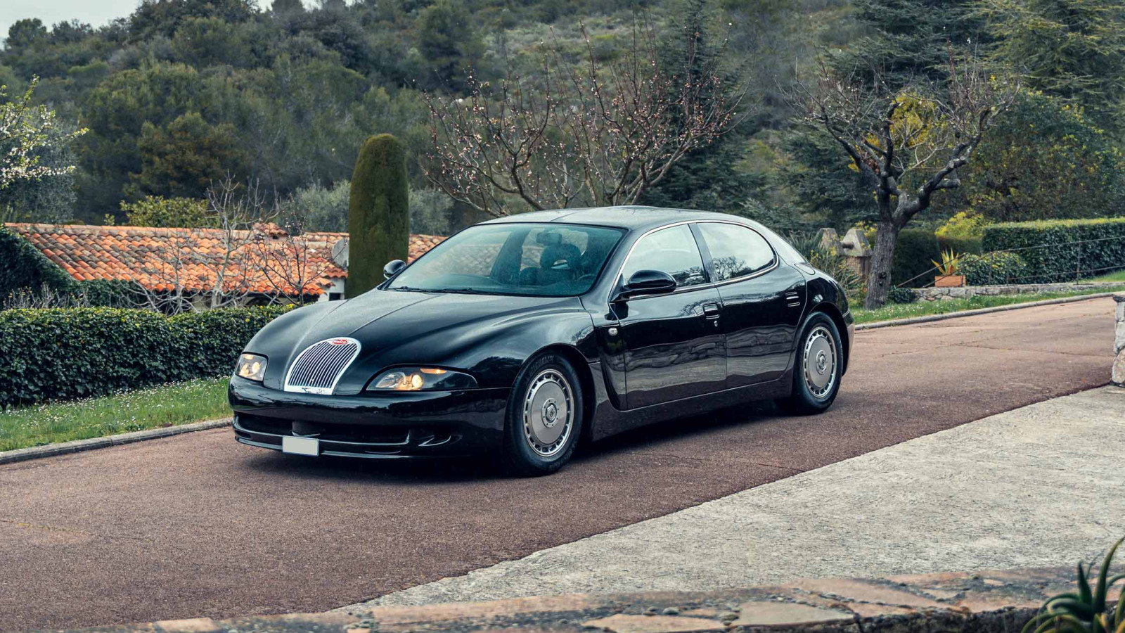 16 dream classics for sale in Monaco this month