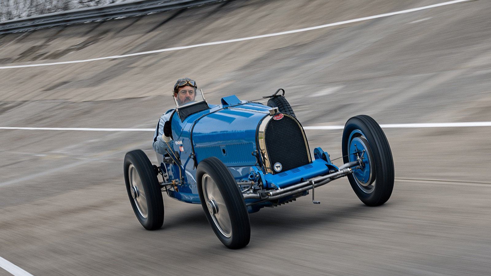 30 show-stopping classic cars for sale at Rétromobile 2025