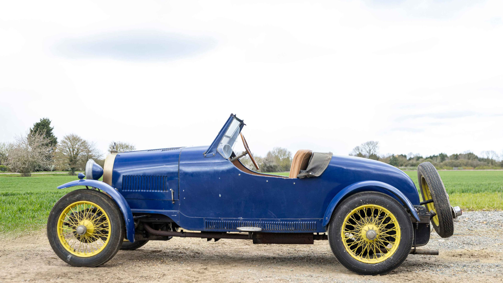 1. 1930 Bugatti Type 40 (€91,500-137,500)