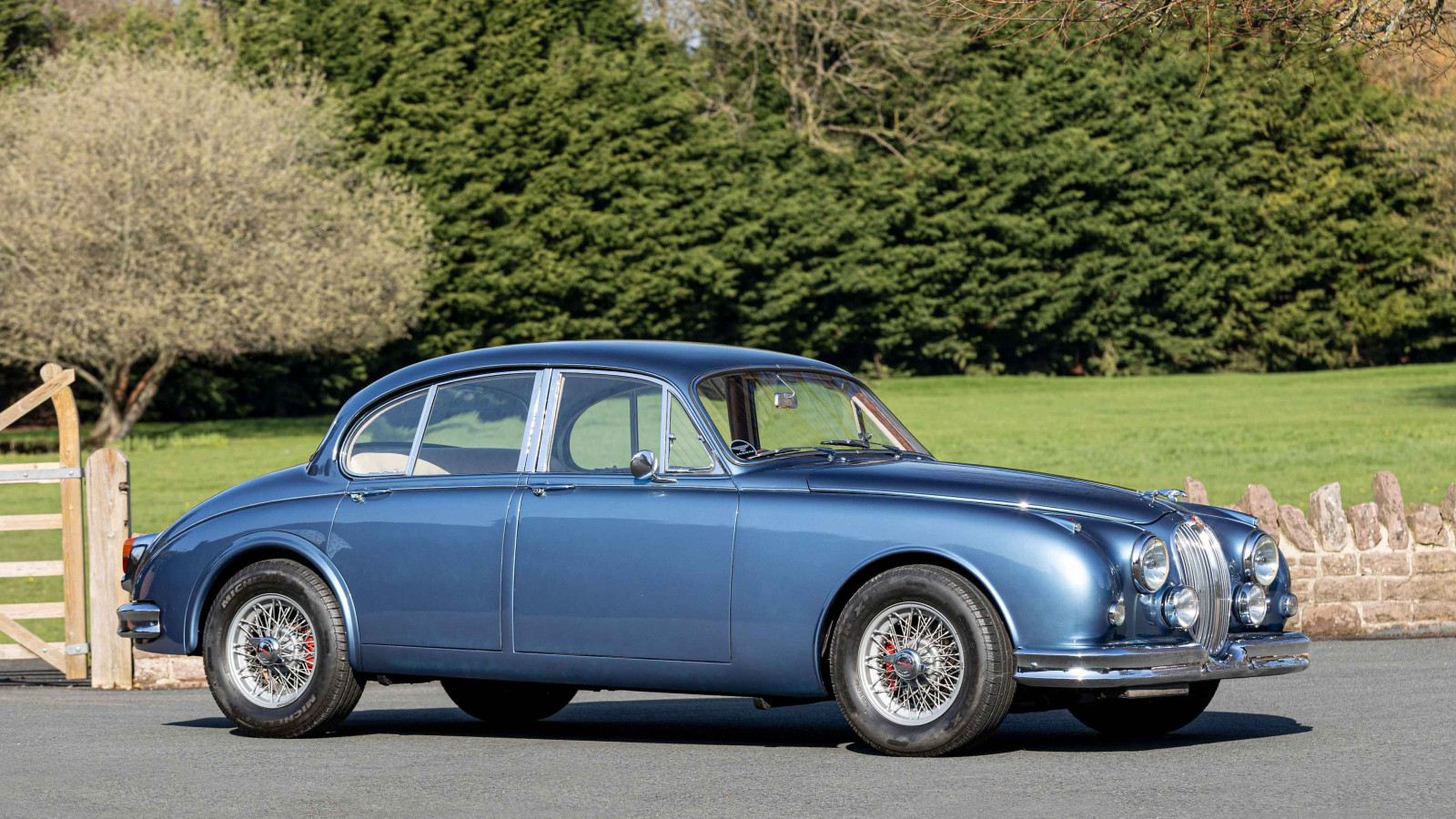 15. 1962 Jaguar Mk2 (€40,000-51,500)