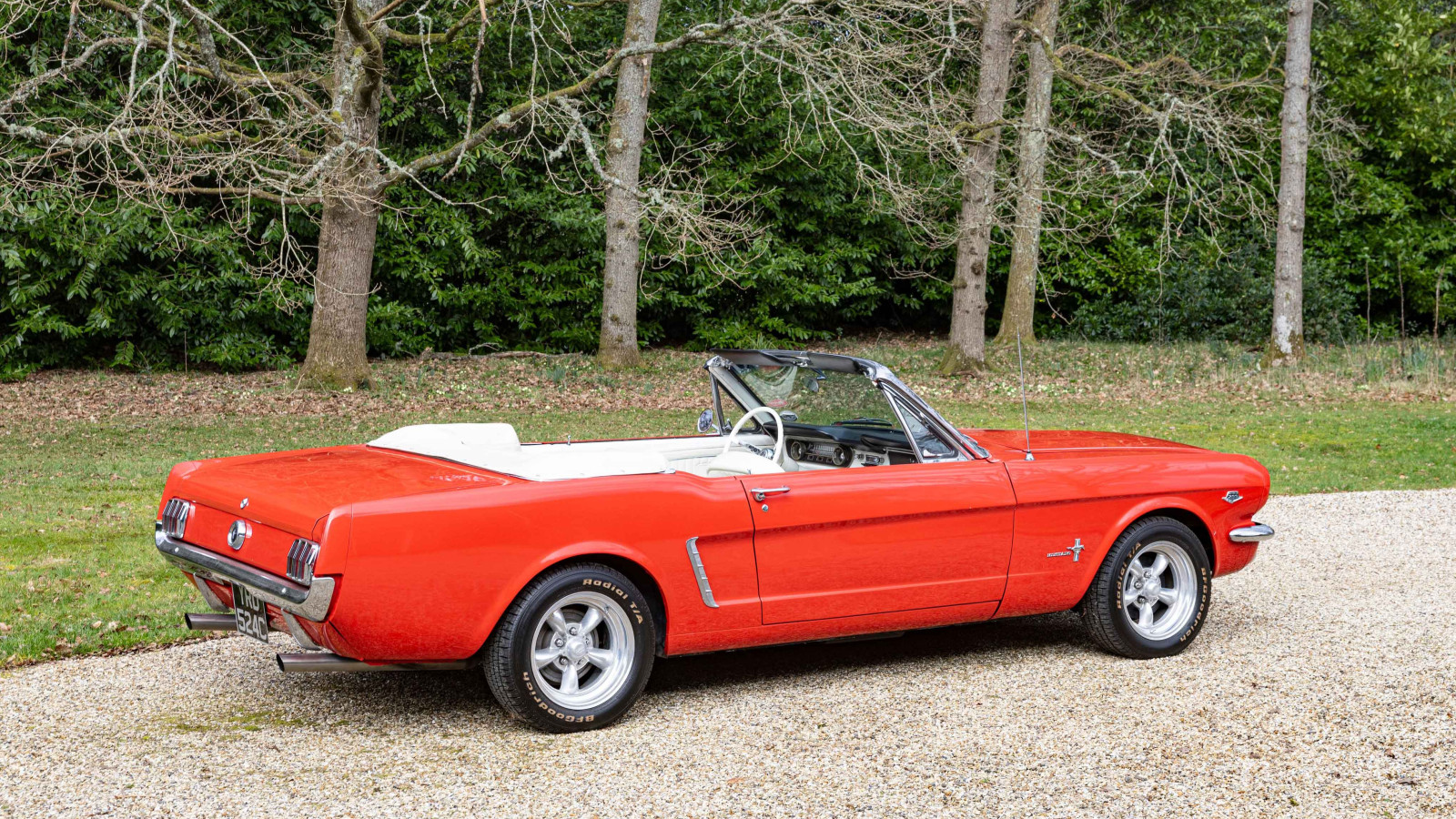 16. 1964½ Ford Mustang Convertible (€21,000-30,000)