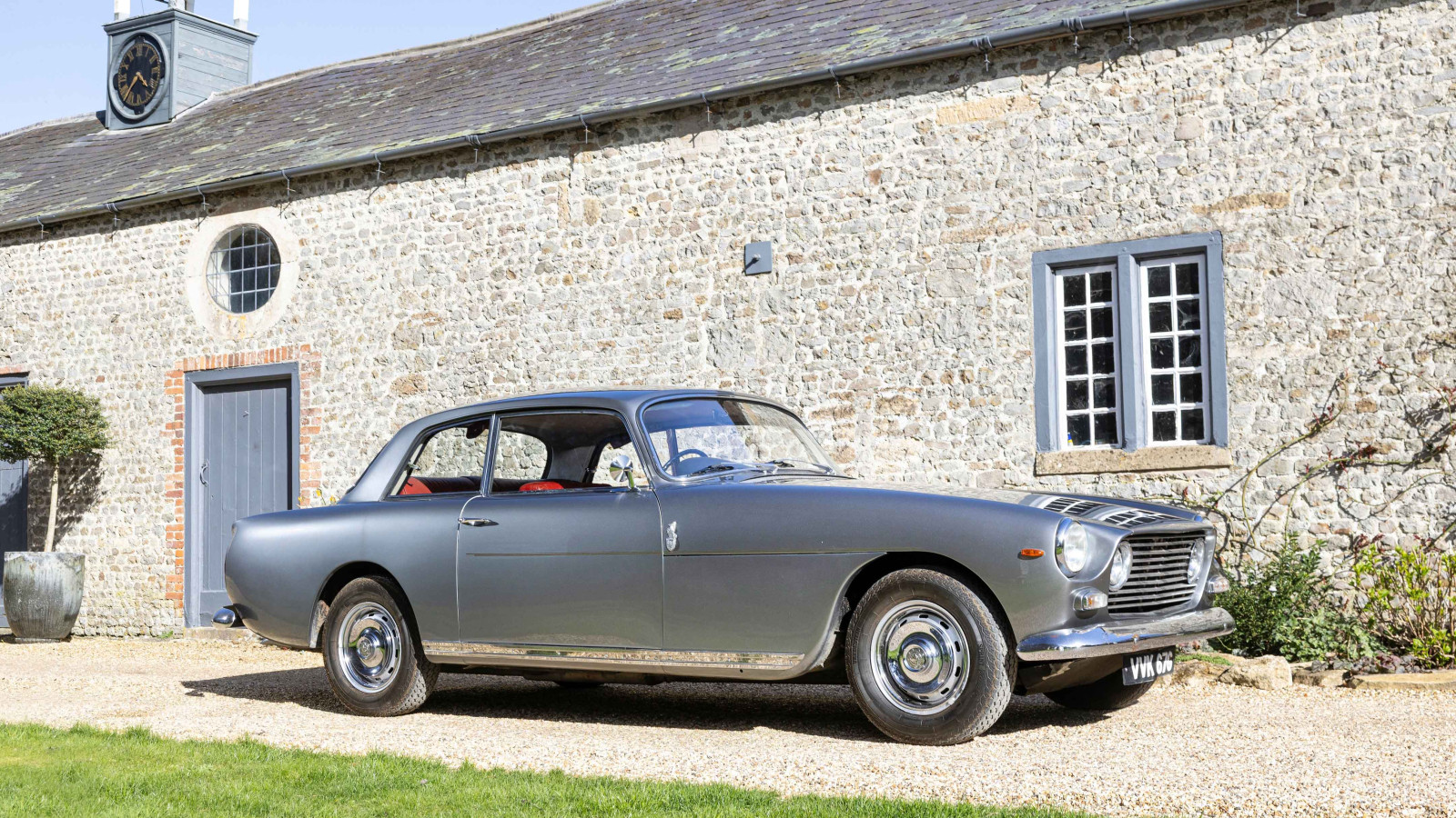 20. 1968 Bristol 410 (€29,000-40,500)