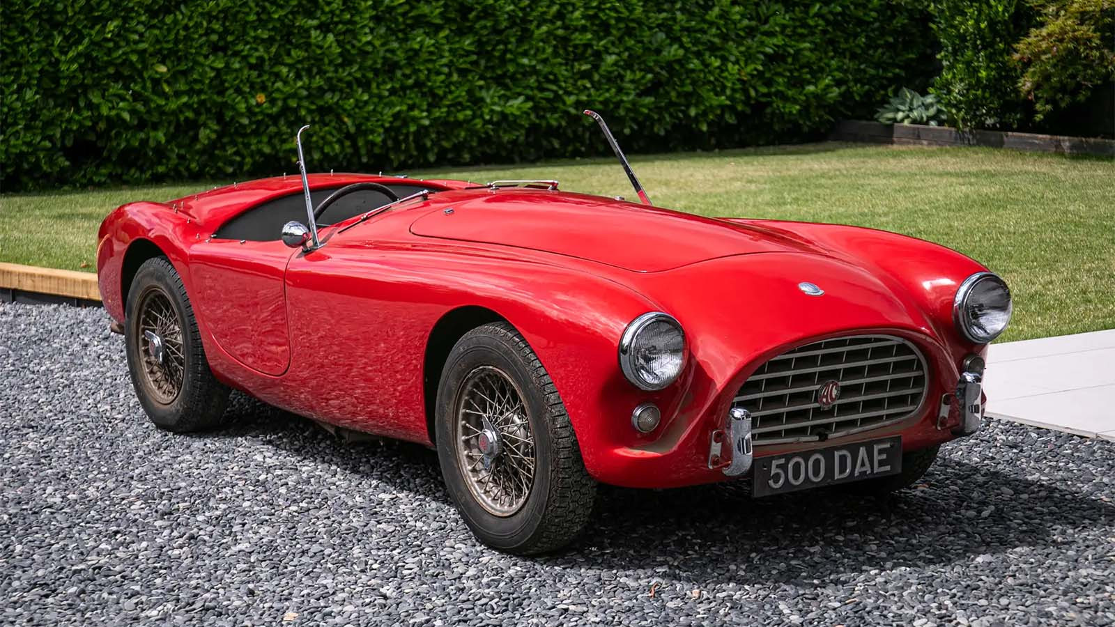 3.	1958 AC Ace Bristol (€115,000 - €160,000)