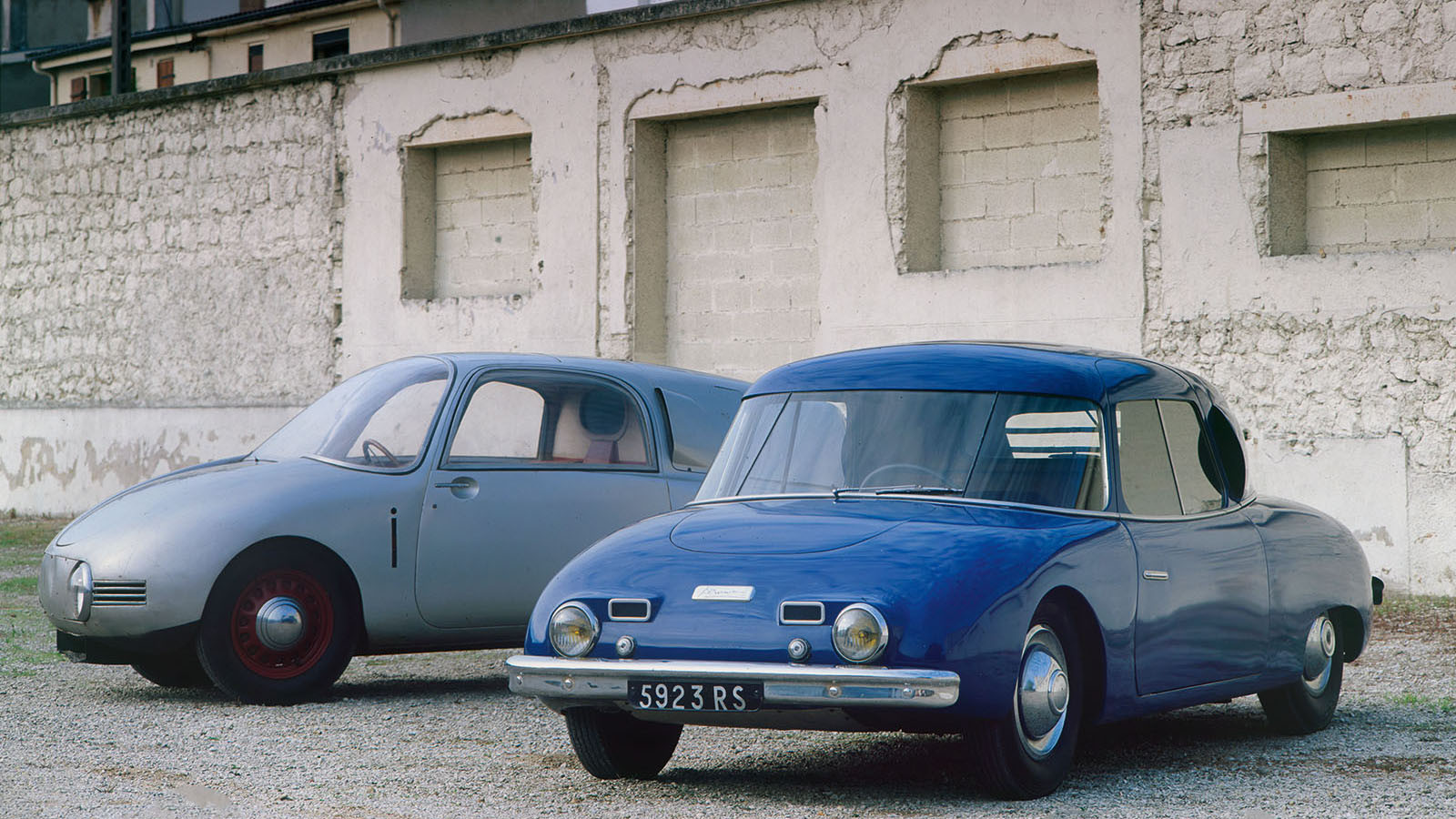 10 top eccentric French classic cars