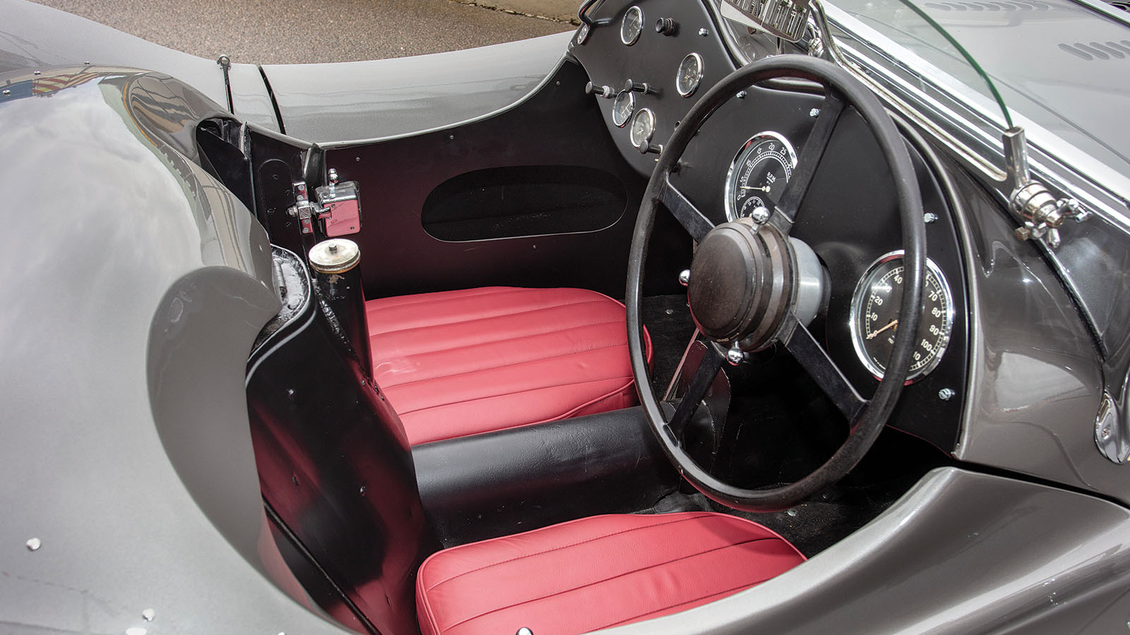 Jaguar SS100: Goodwood’s first winner