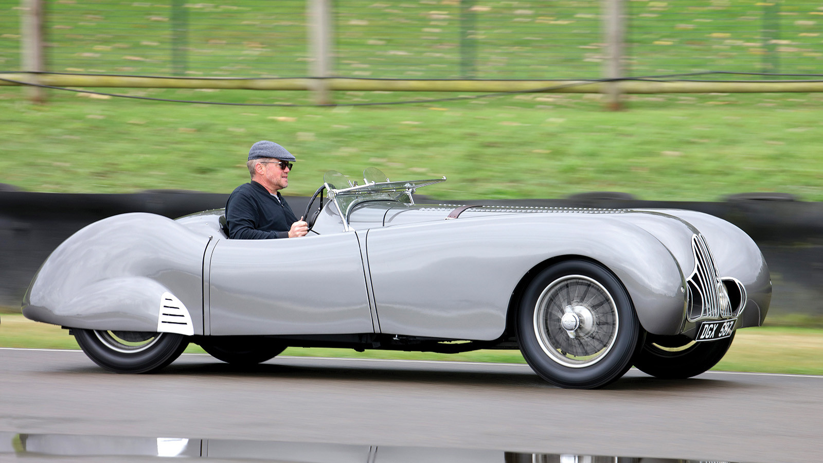 Jaguar SS100: Goodwood’s first winner