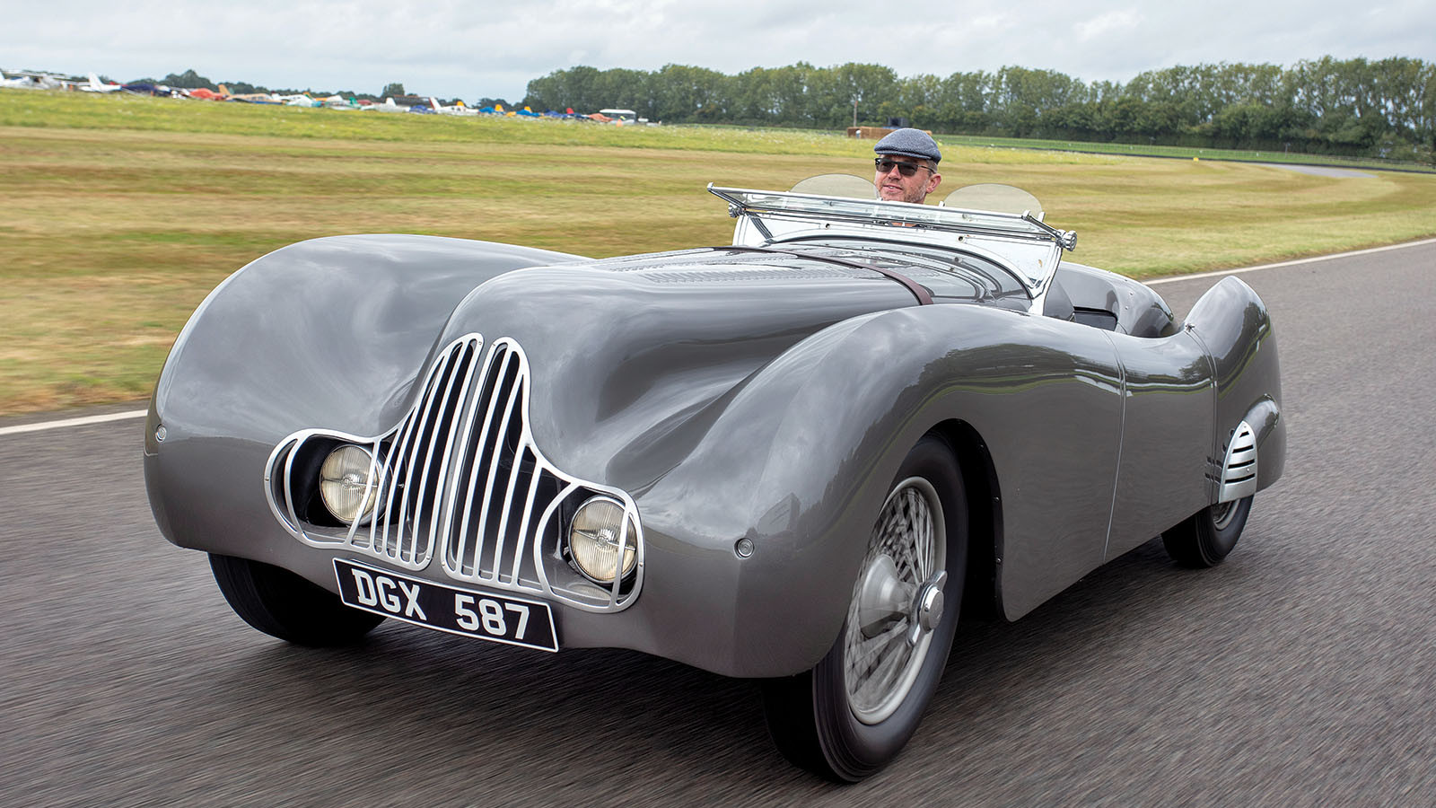 Jaguar SS100: Goodwood’s first winner