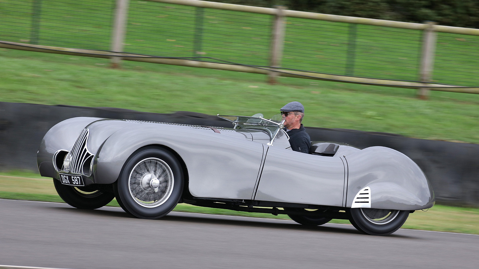 Jaguar SS100: Goodwood’s first winner