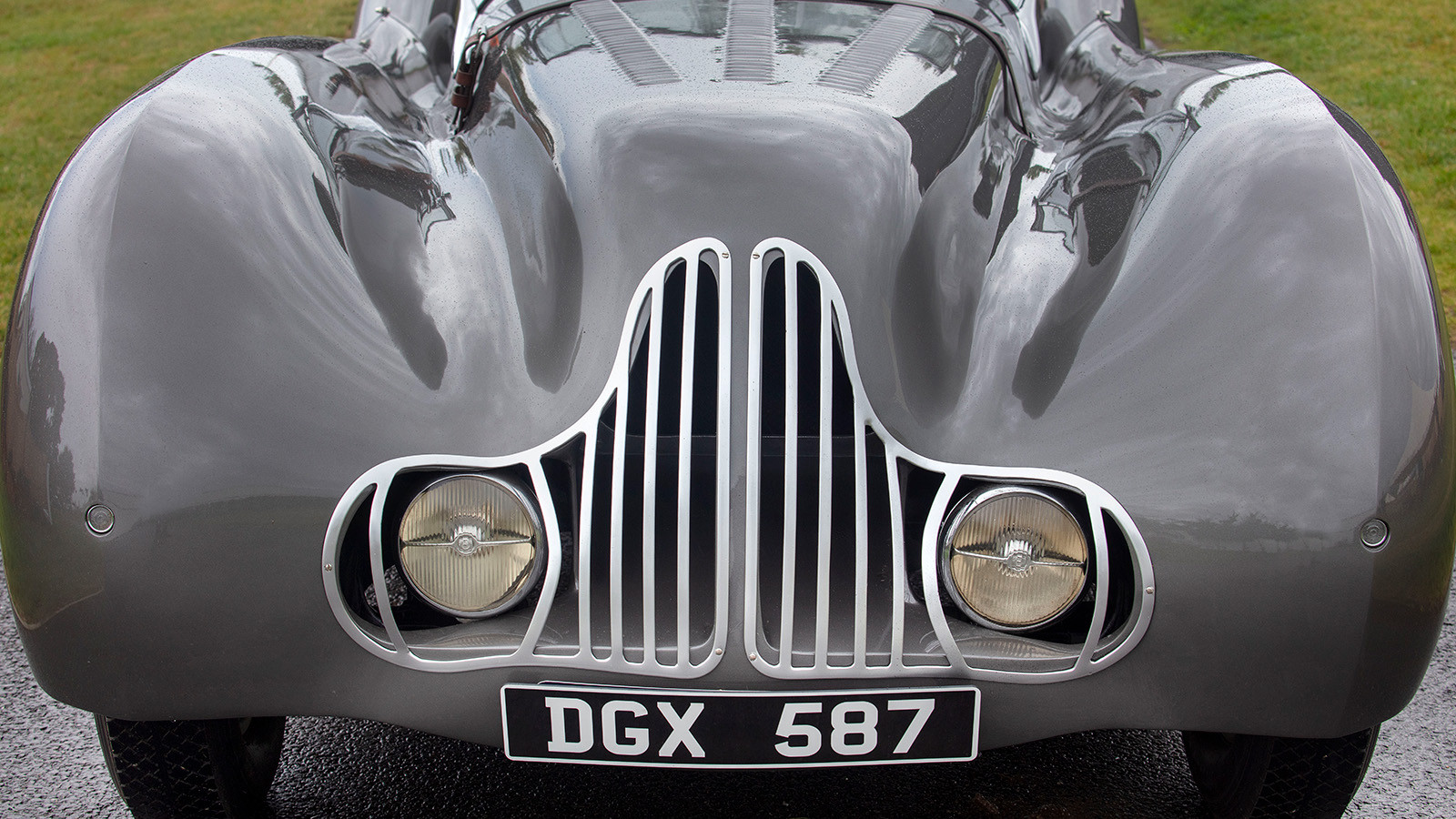 Jaguar SS100: Goodwood’s first winner