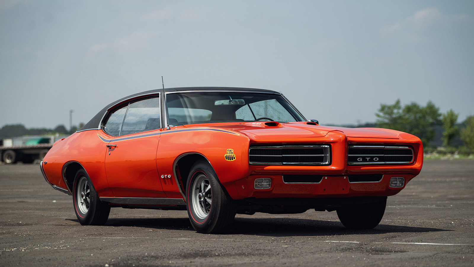 10 classic cars for sale in Monterey – all with no reserve