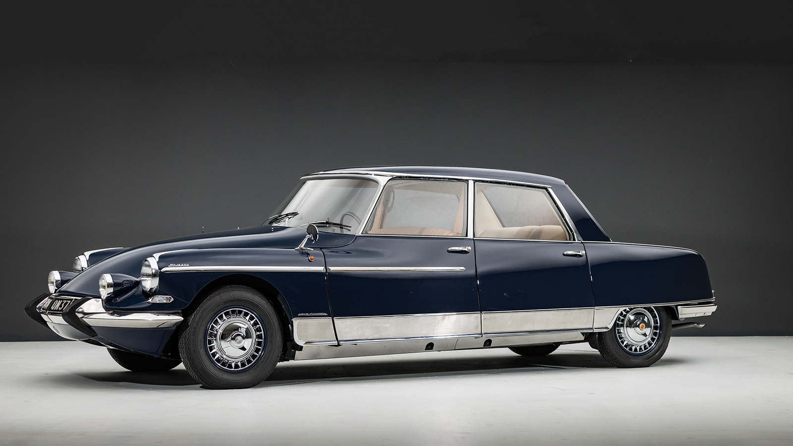 16.	1966 Citroën DS21 Majesty (€125,000-150,000)