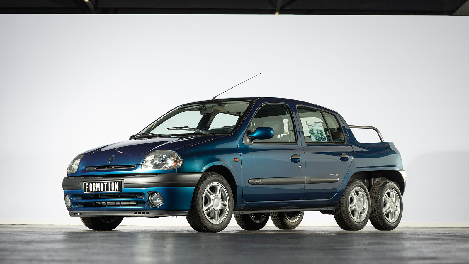 21 rarities from Renault’s huge heritage collection sale
