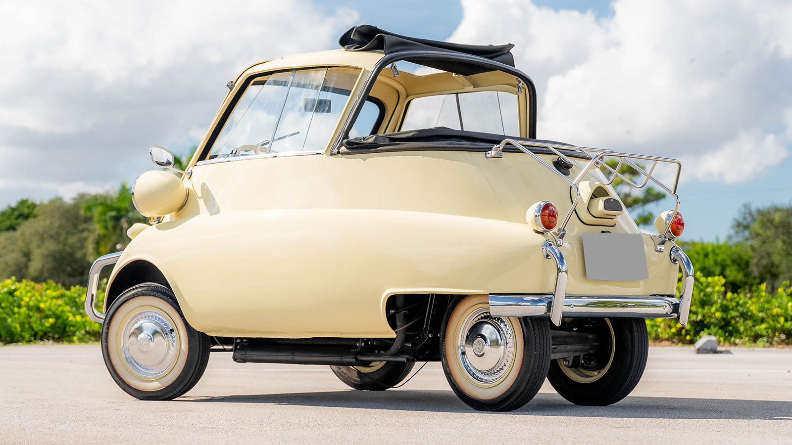 22 head-turning classic cars for sale in Arizona this month