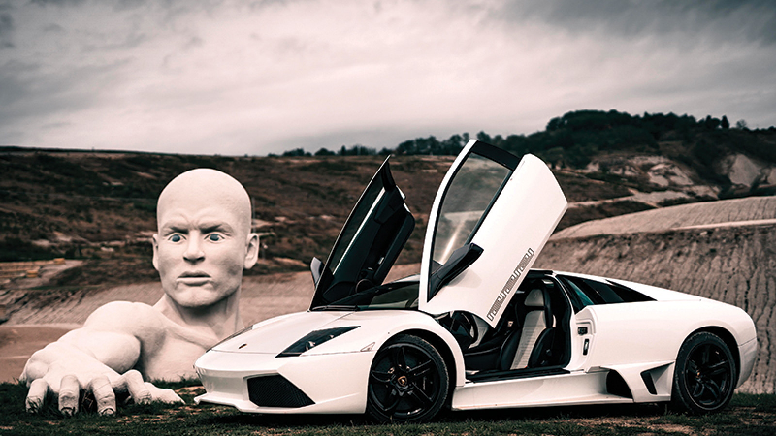 10 Mal arbeiteten Autohersteller mit Luxusmarken zusammen