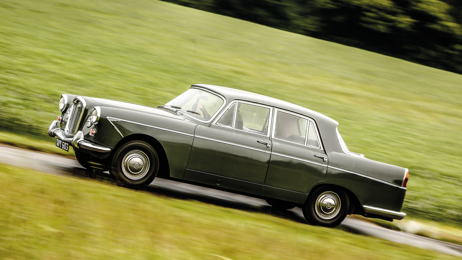 Famous car makes that no longer exist