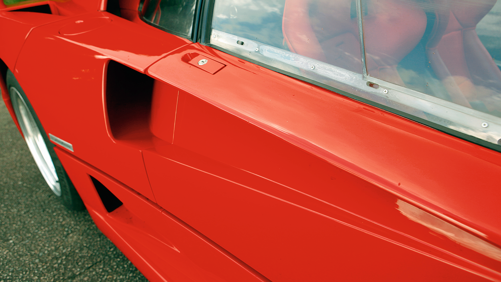 Ferrari battle: 288GTO vs F40 vs F50 vs Enzo