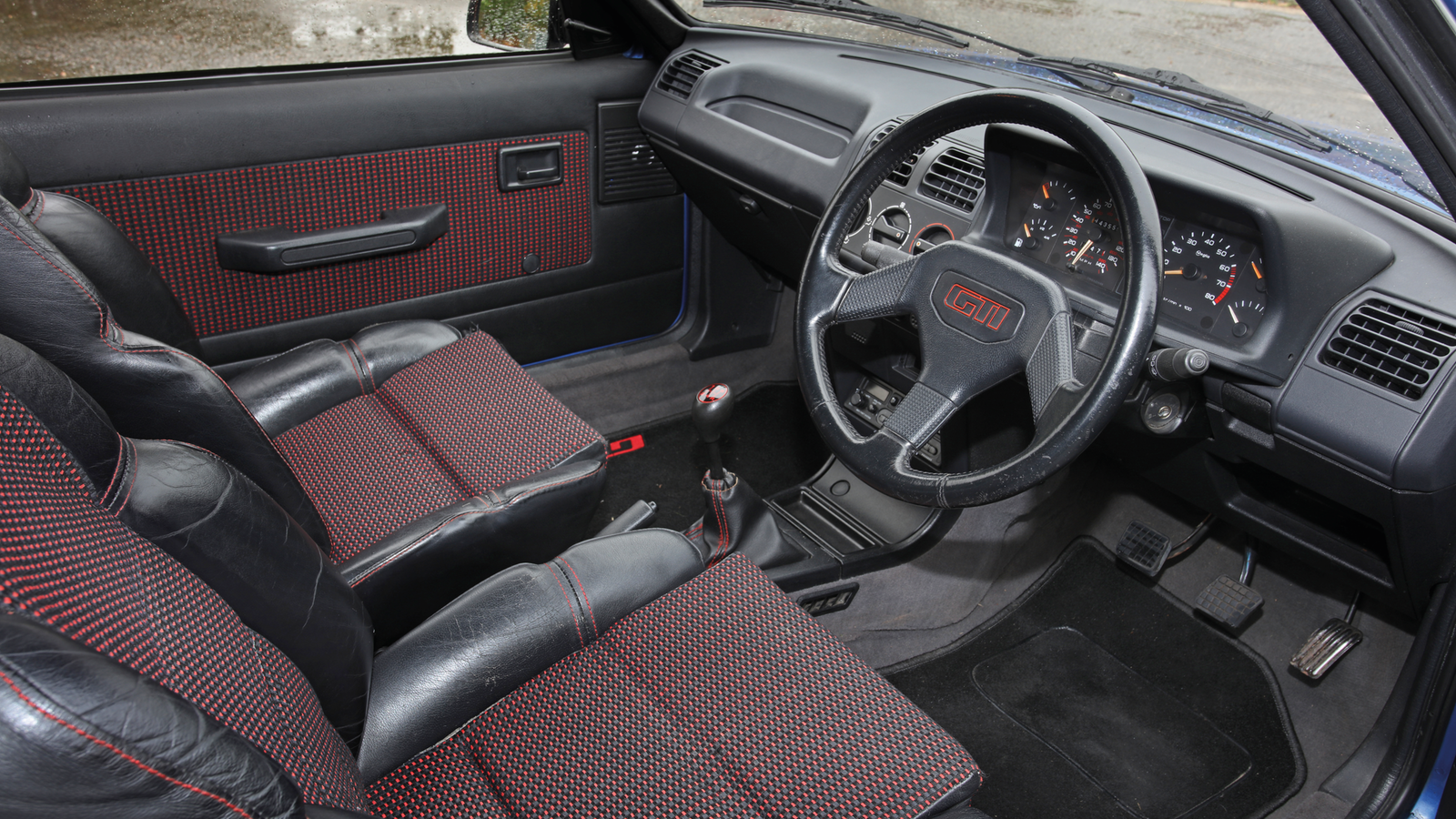 Retro hot hatch supertest: 19 legends driven