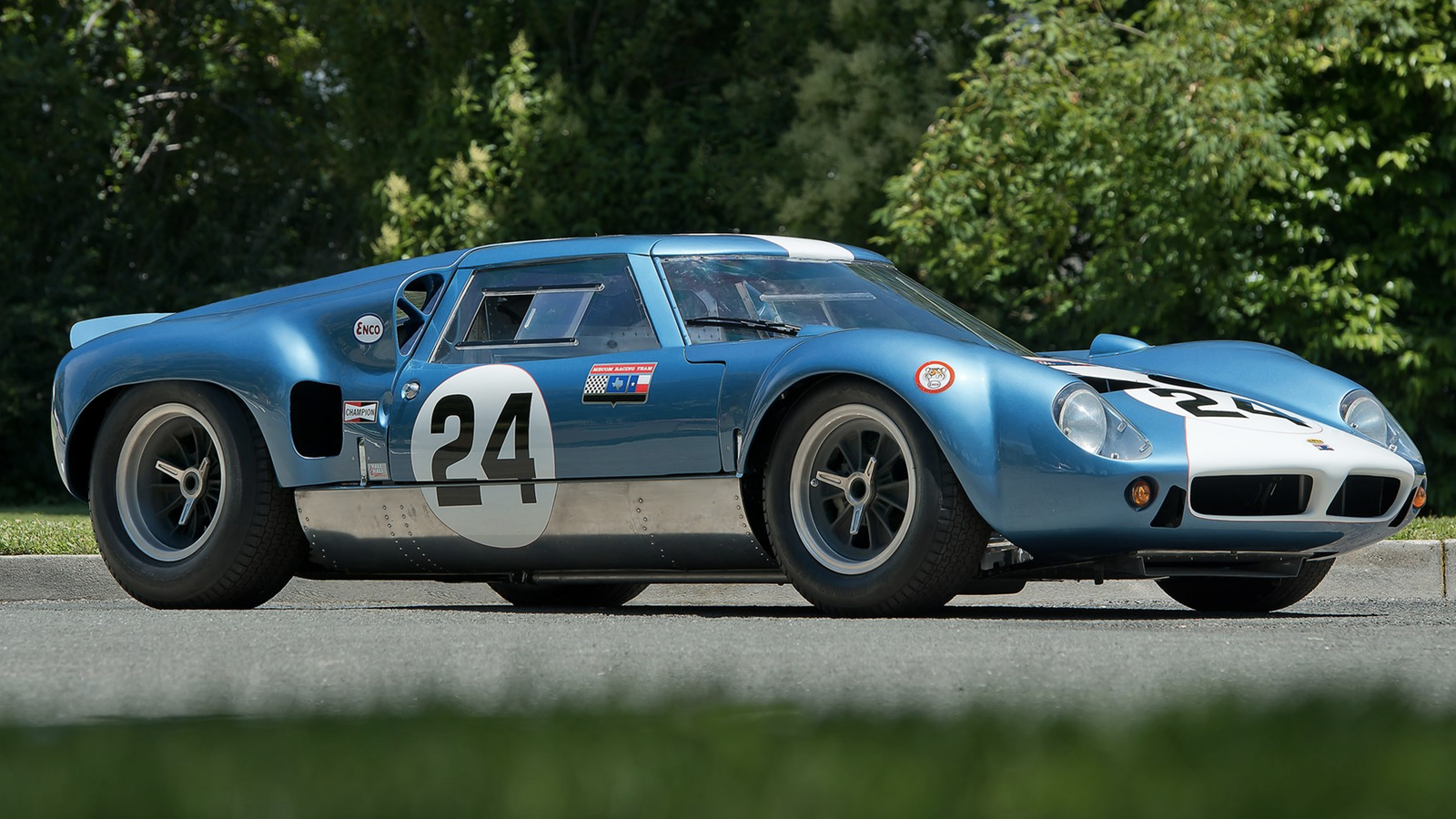 This car inspired the Ford GT40