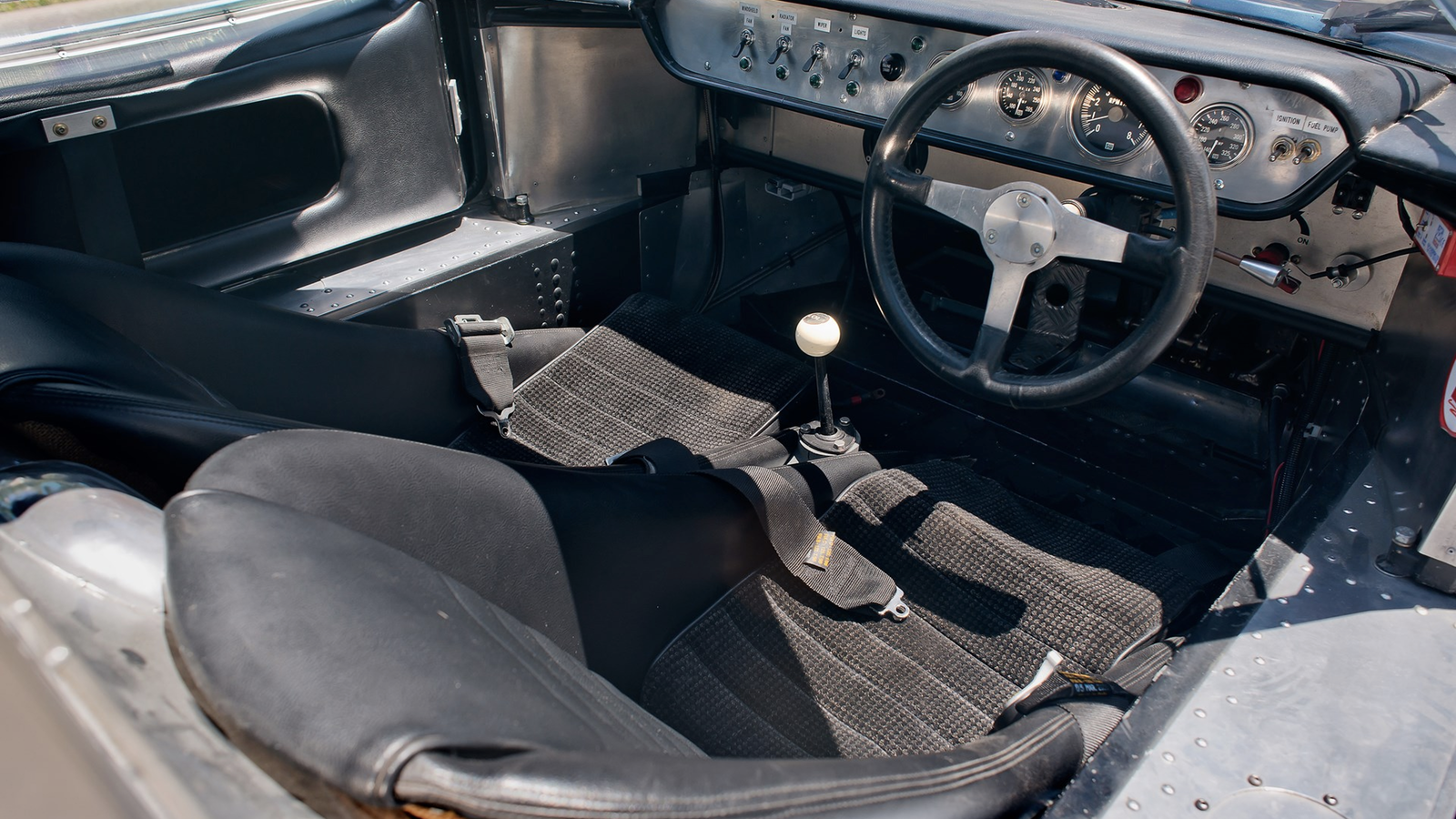 This car inspired the Ford GT40