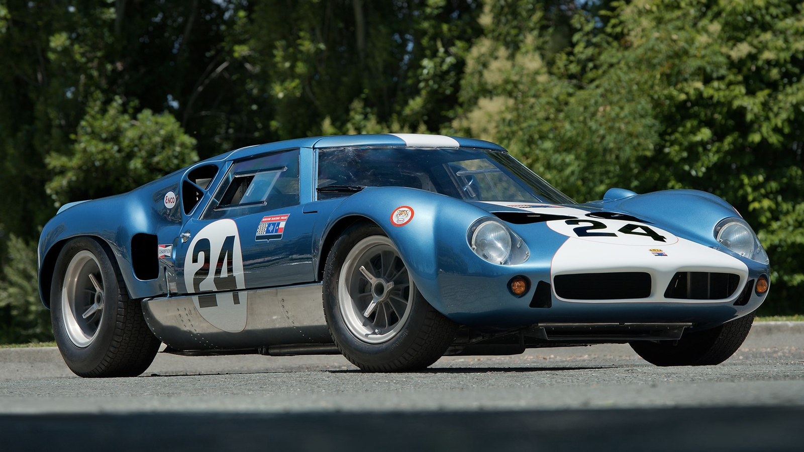 This car inspired the Ford GT40